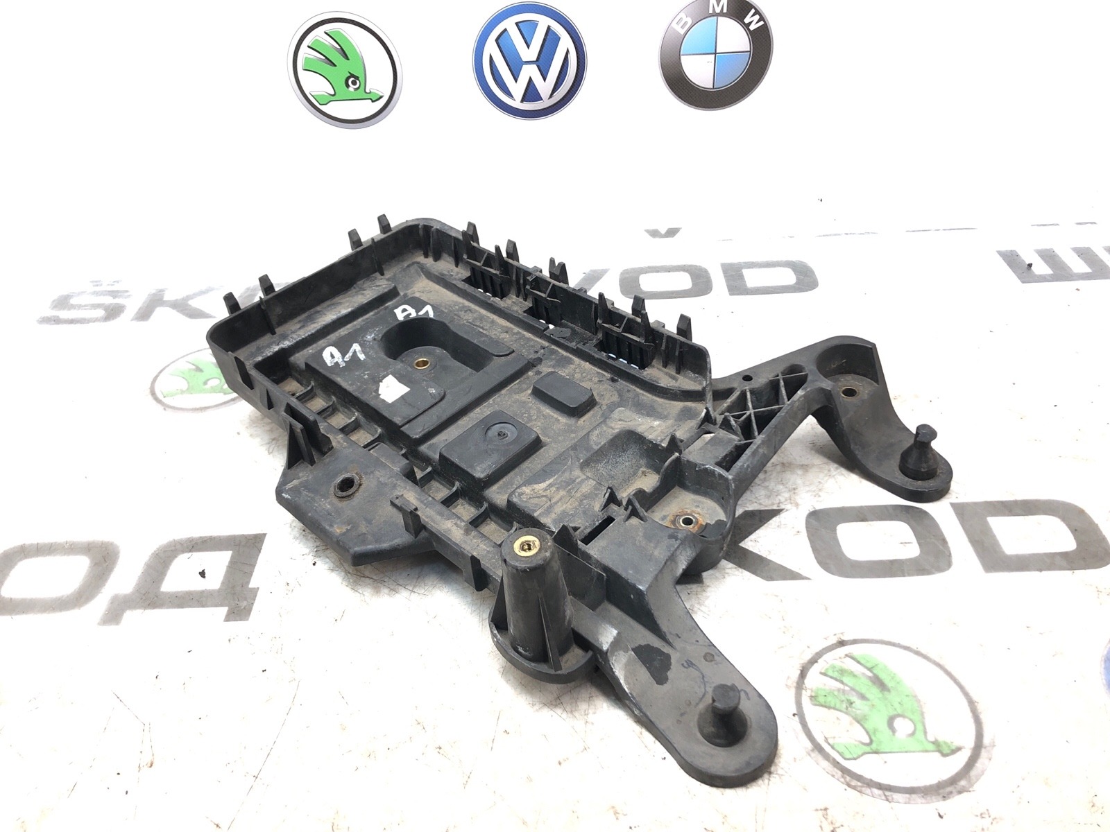 Площадка аккумулятора (АКБ), 1500 рублей, Москва