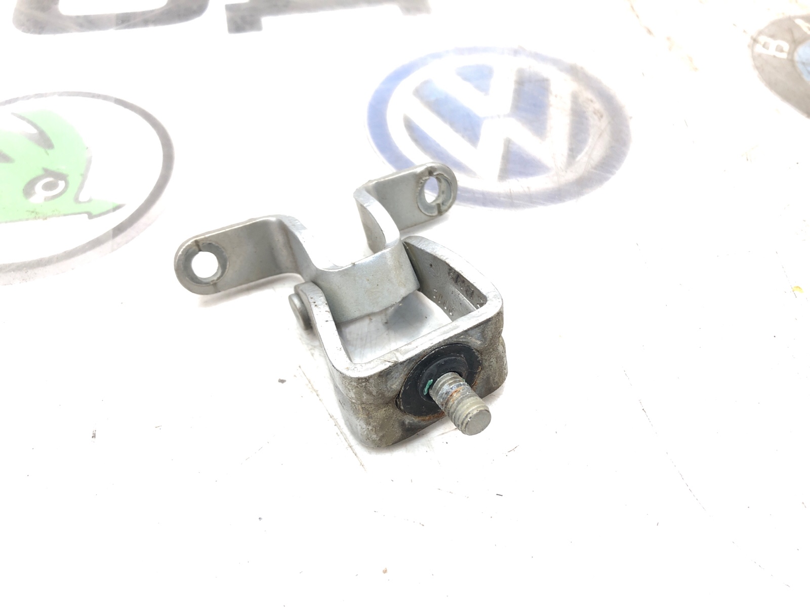 Петля крышки багажника, 500 рублей, Москва