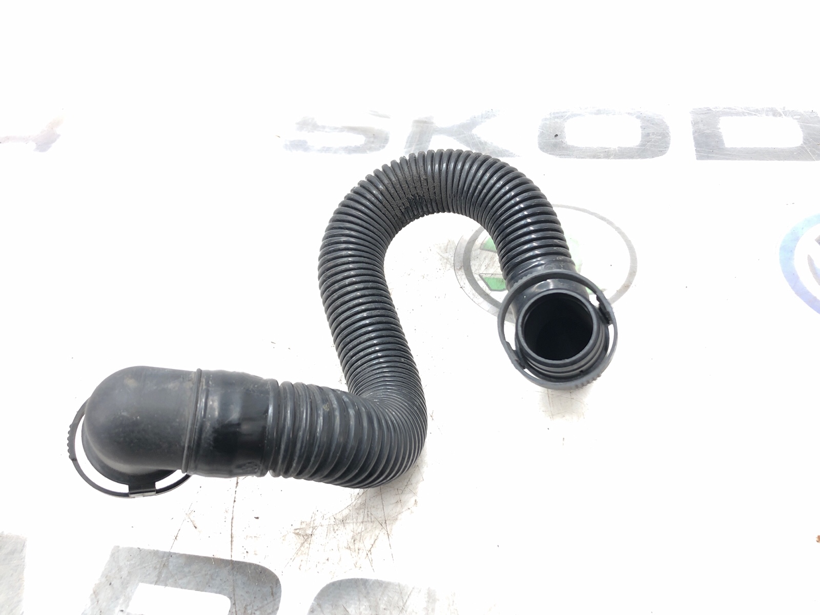 Патрубок насоса вторичного воздуха, 2000 рублей, Москва