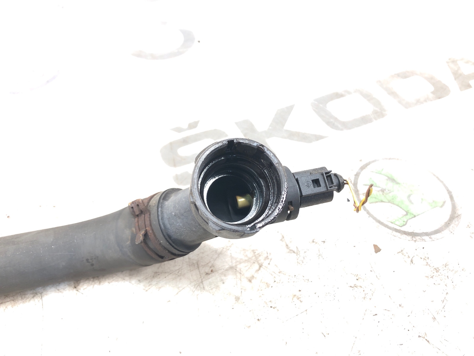 Патрубок радиатора нижний, 2000 рублей, Москва