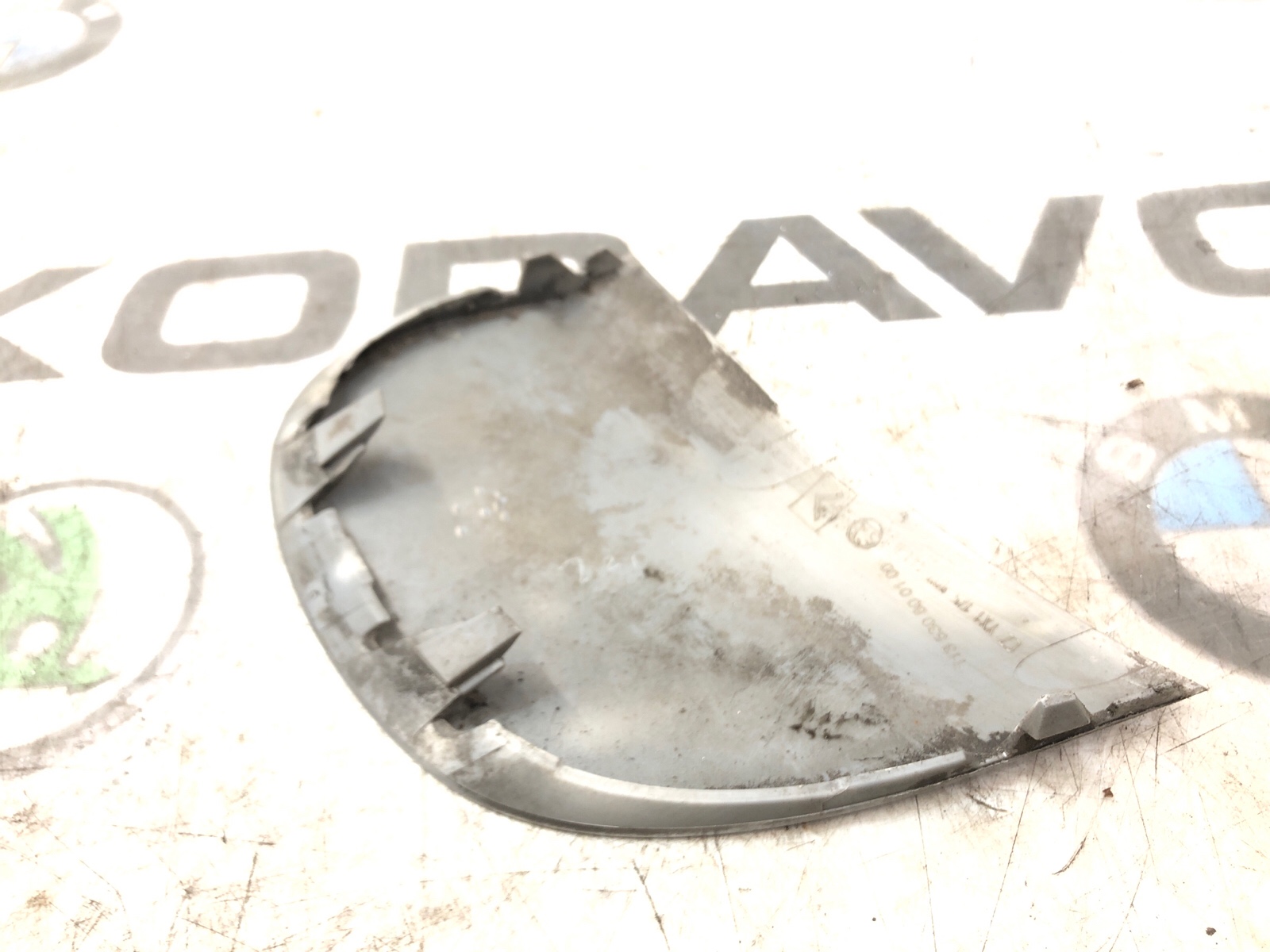 заглушка буксировочного крюка, 2000 рублей, Москва