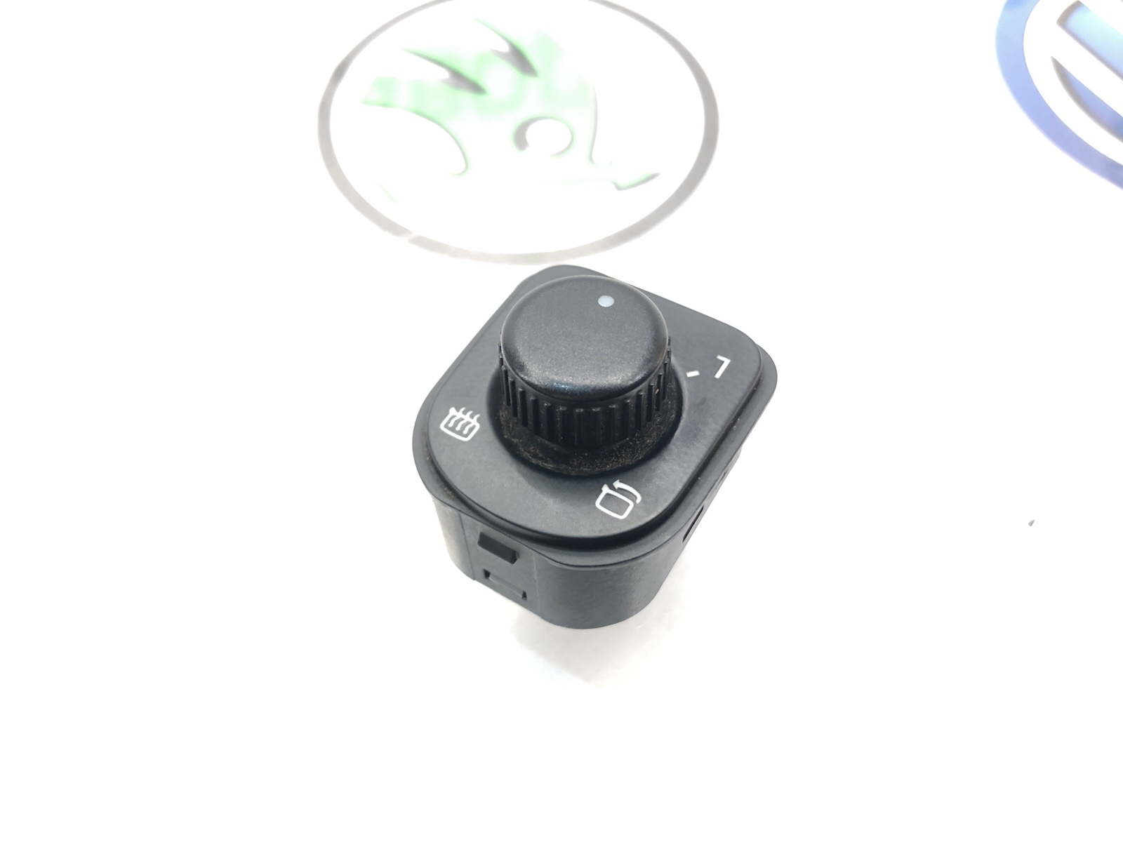 кнопка регулировки зеркал, 1500 рублей, Москва