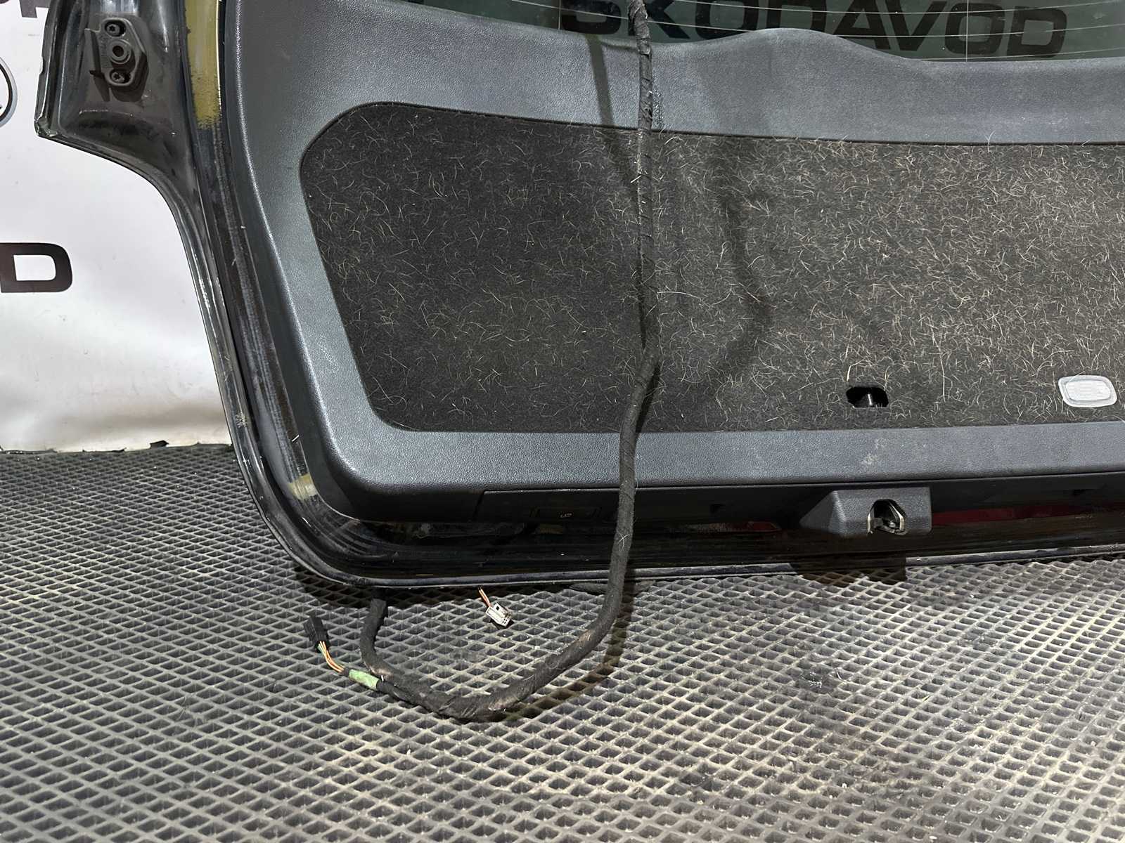 крышка багажника, 25000 рублей, Москва