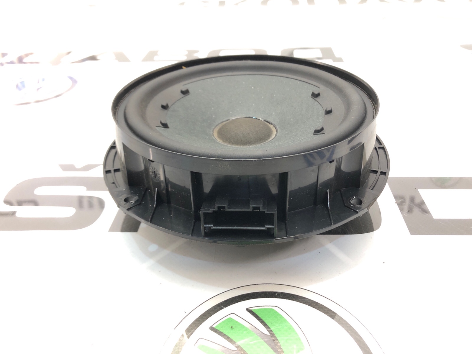 Динамик, 2000 рублей, Москва