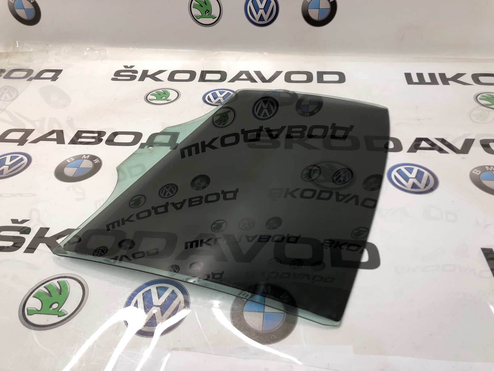 Стекло двери, 1000 рублей, Москва