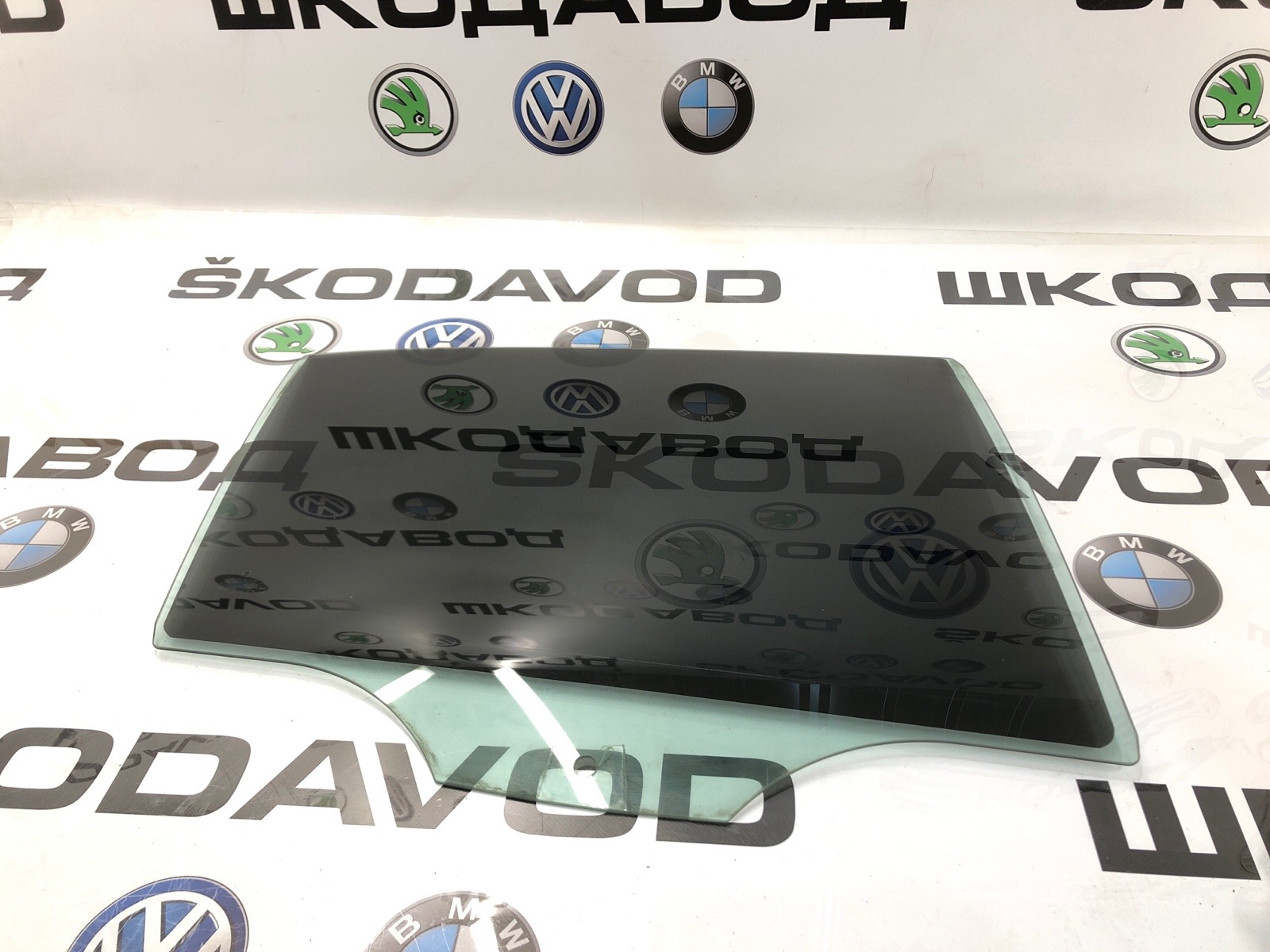 Стекло двери, 1000 рублей, Москва