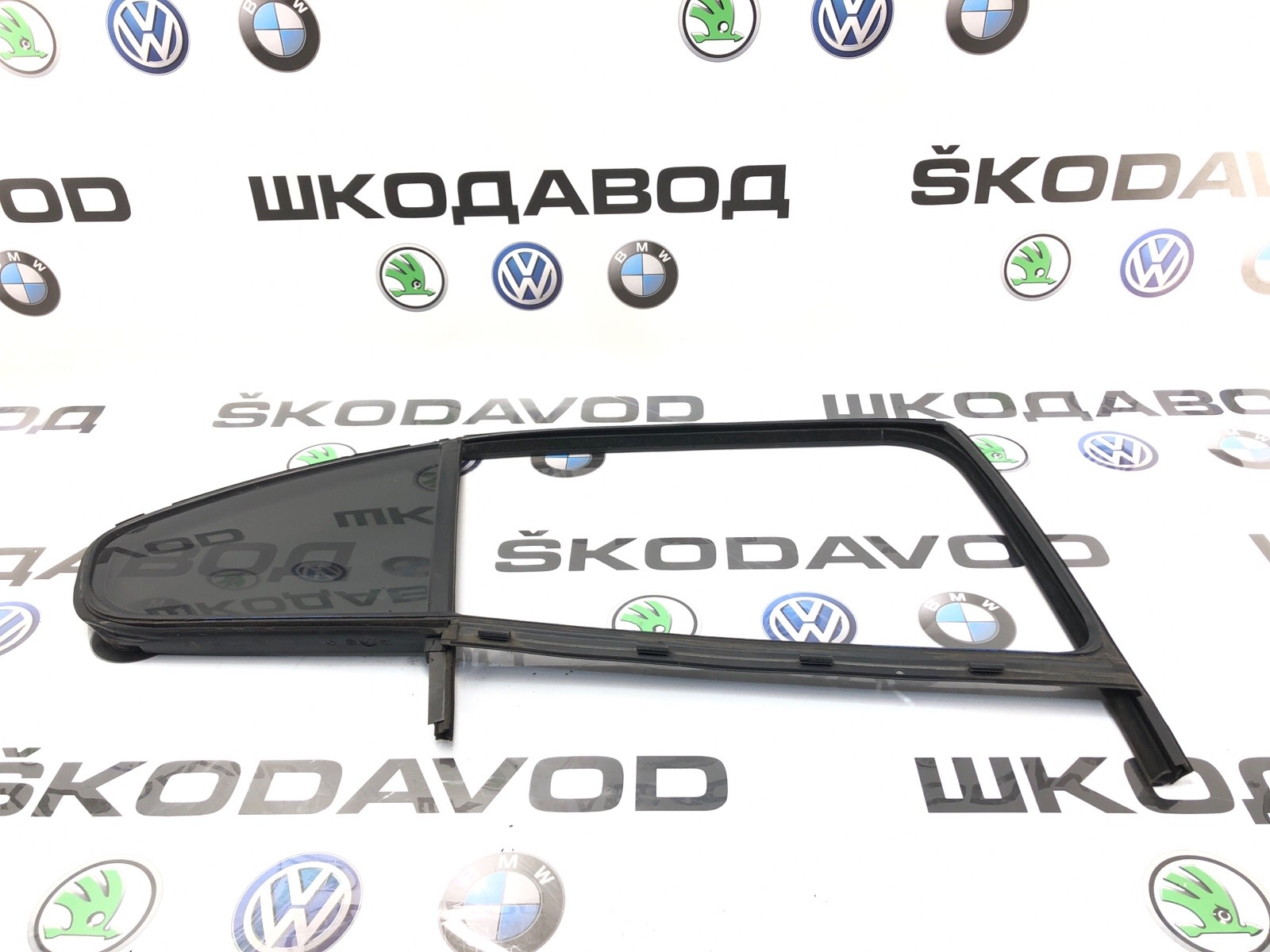 форточка двери, 2500 рублей, Москва