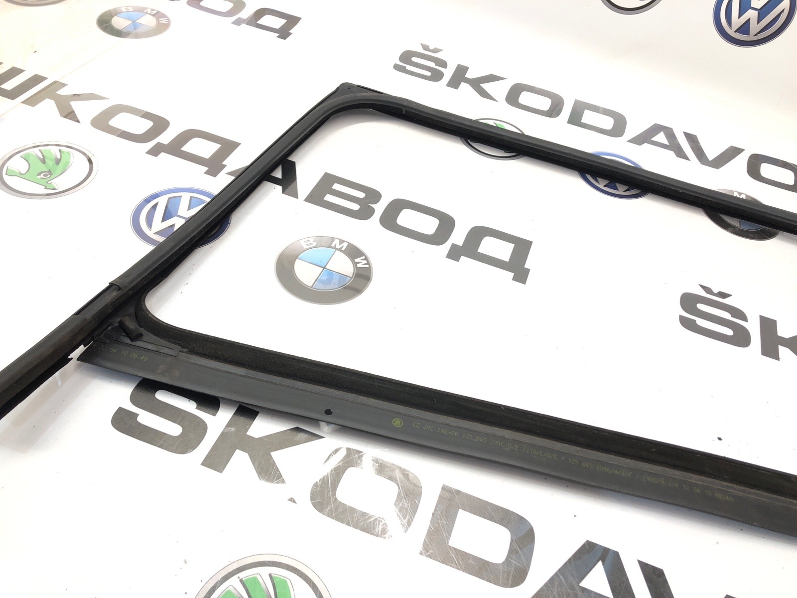 форточка двери, 2500 рублей, Москва