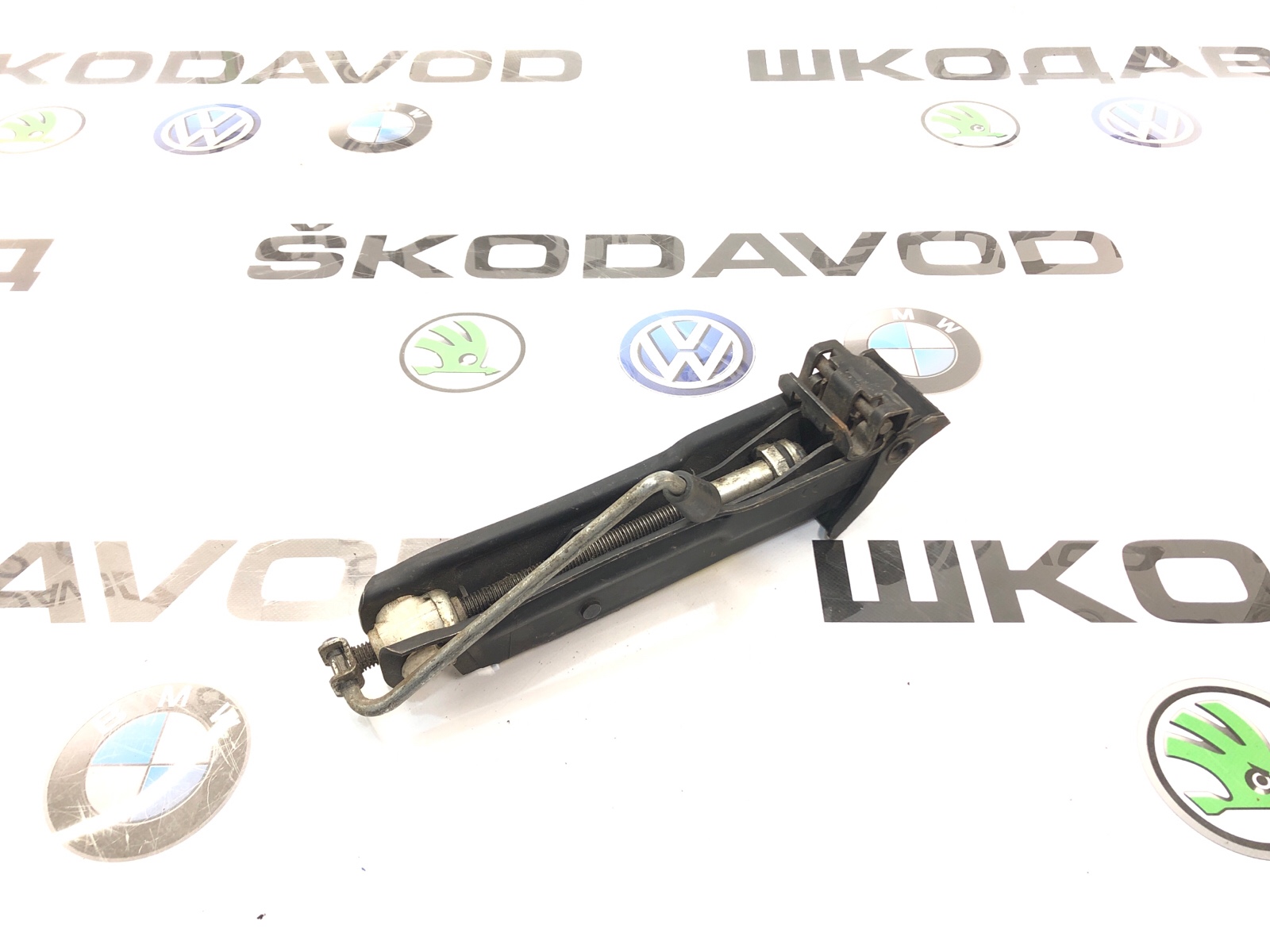 домкрат, 3000 рублей, Москва