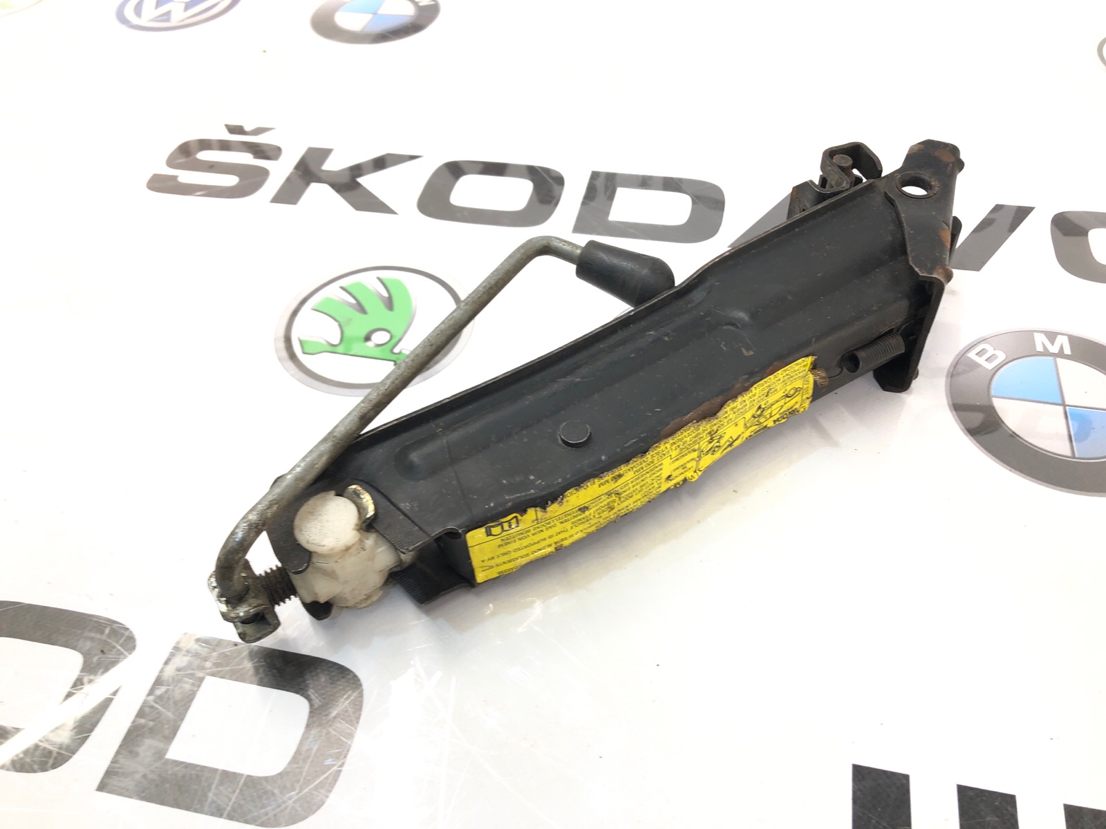 домкрат, 3000 рублей, Москва