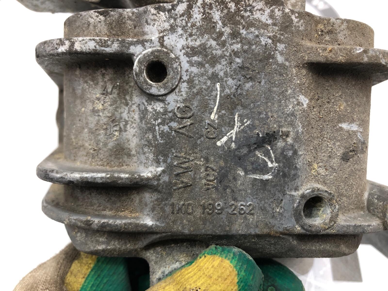 Опора двигателя, 1000 рублей, Москва