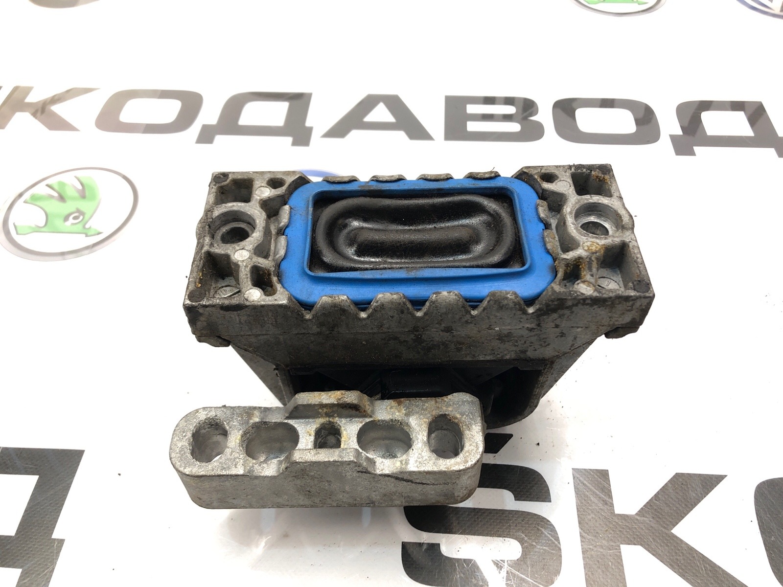 Опора двигателя, 1000 рублей, Москва