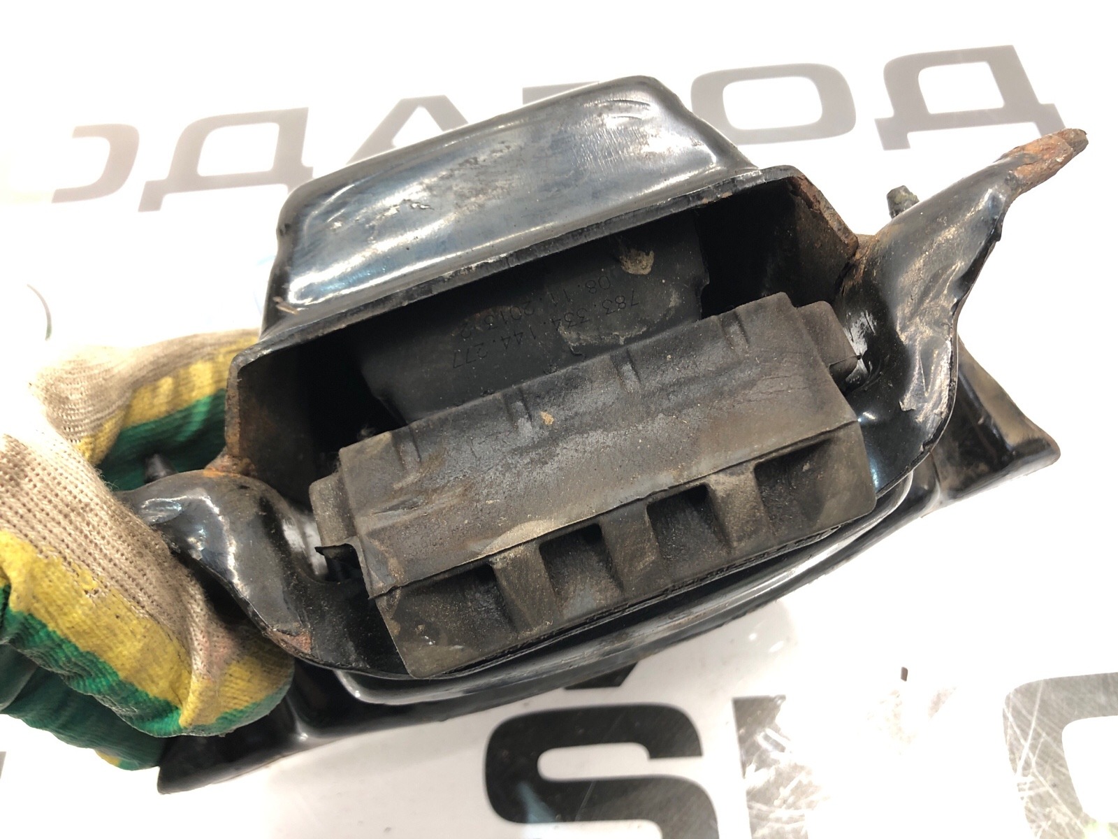 Опора МКПП, 2000 рублей, Москва