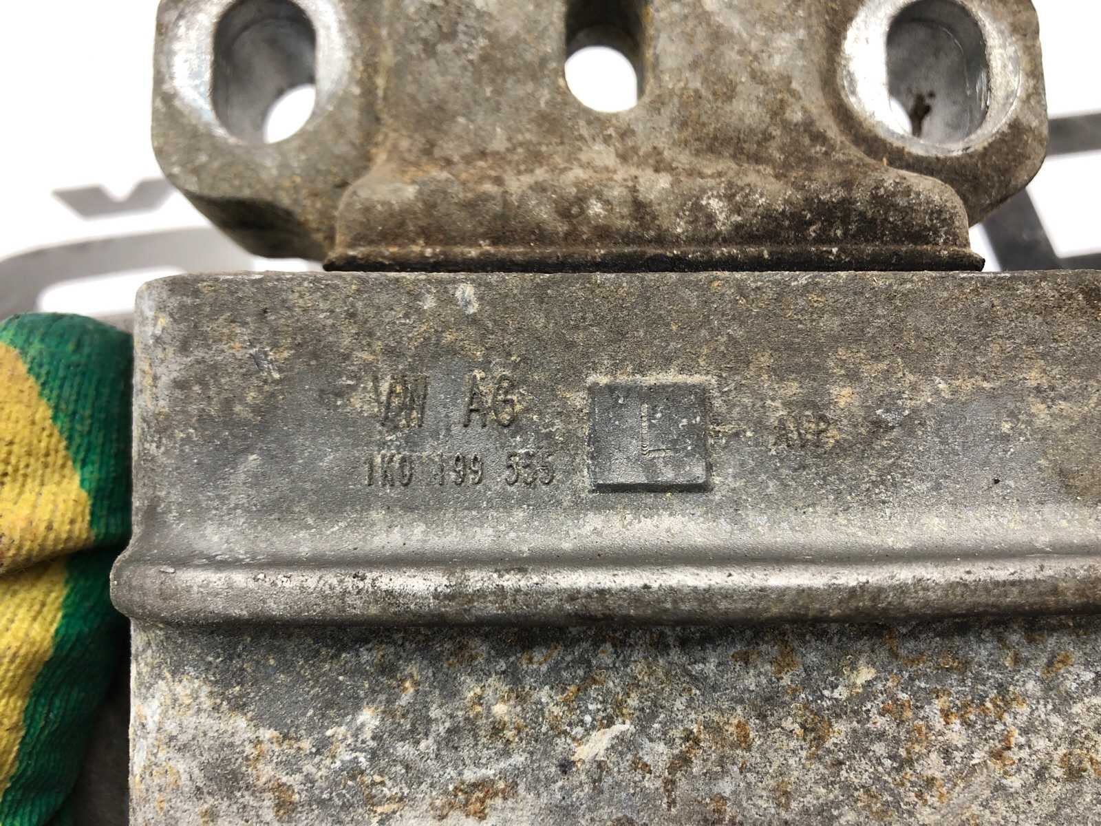 Опора МКПП, 1500 рублей, Москва