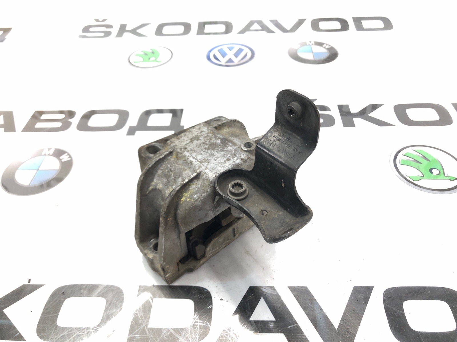 Опора двигателя, 1000 рублей, Москва