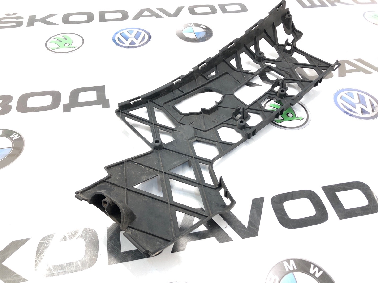 Направляющая бампера, 1200 рублей, Москва