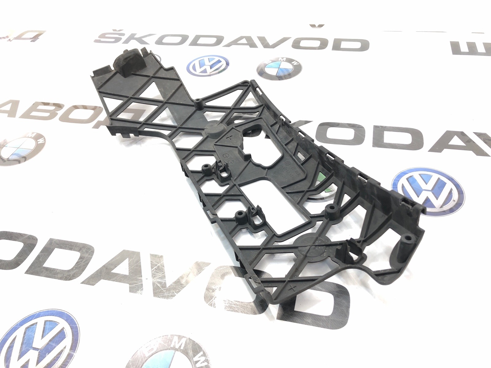 Направляющая бампера, 1200 рублей, Москва