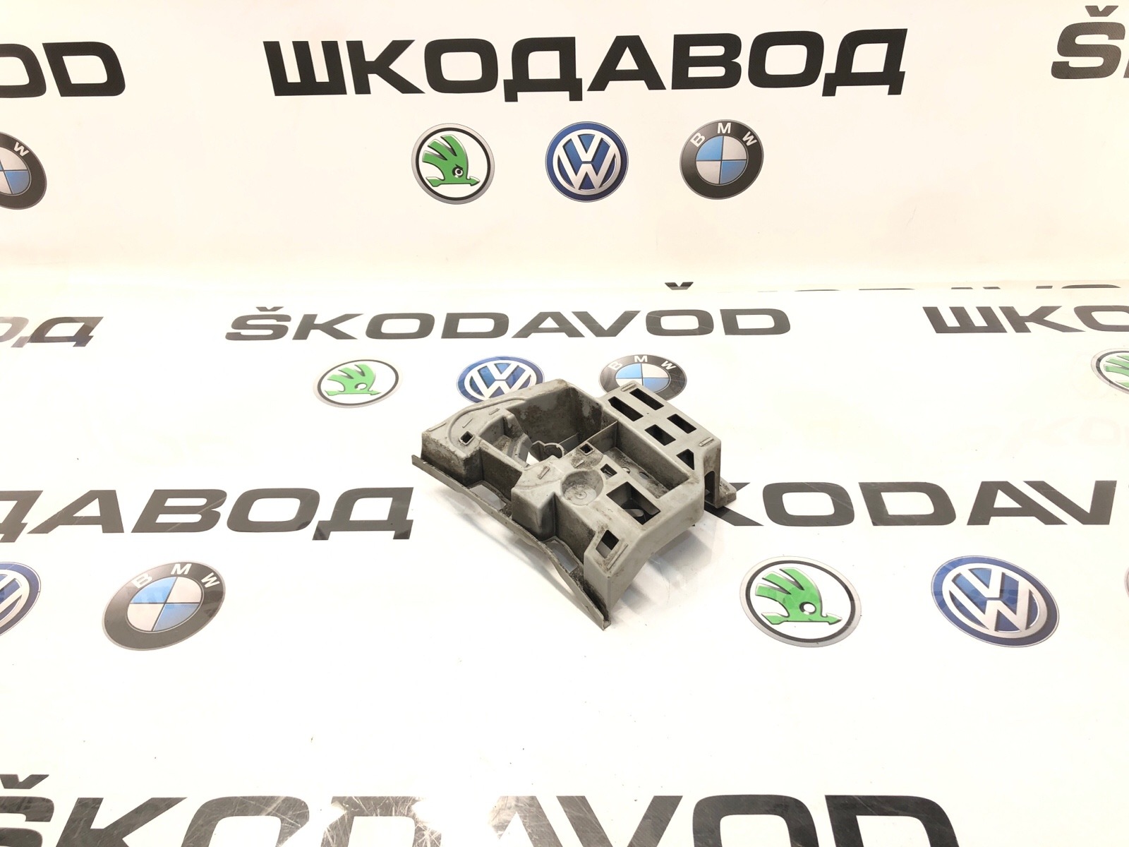 Кронштейн форсунки фароомывателя, 1000 рублей, Москва