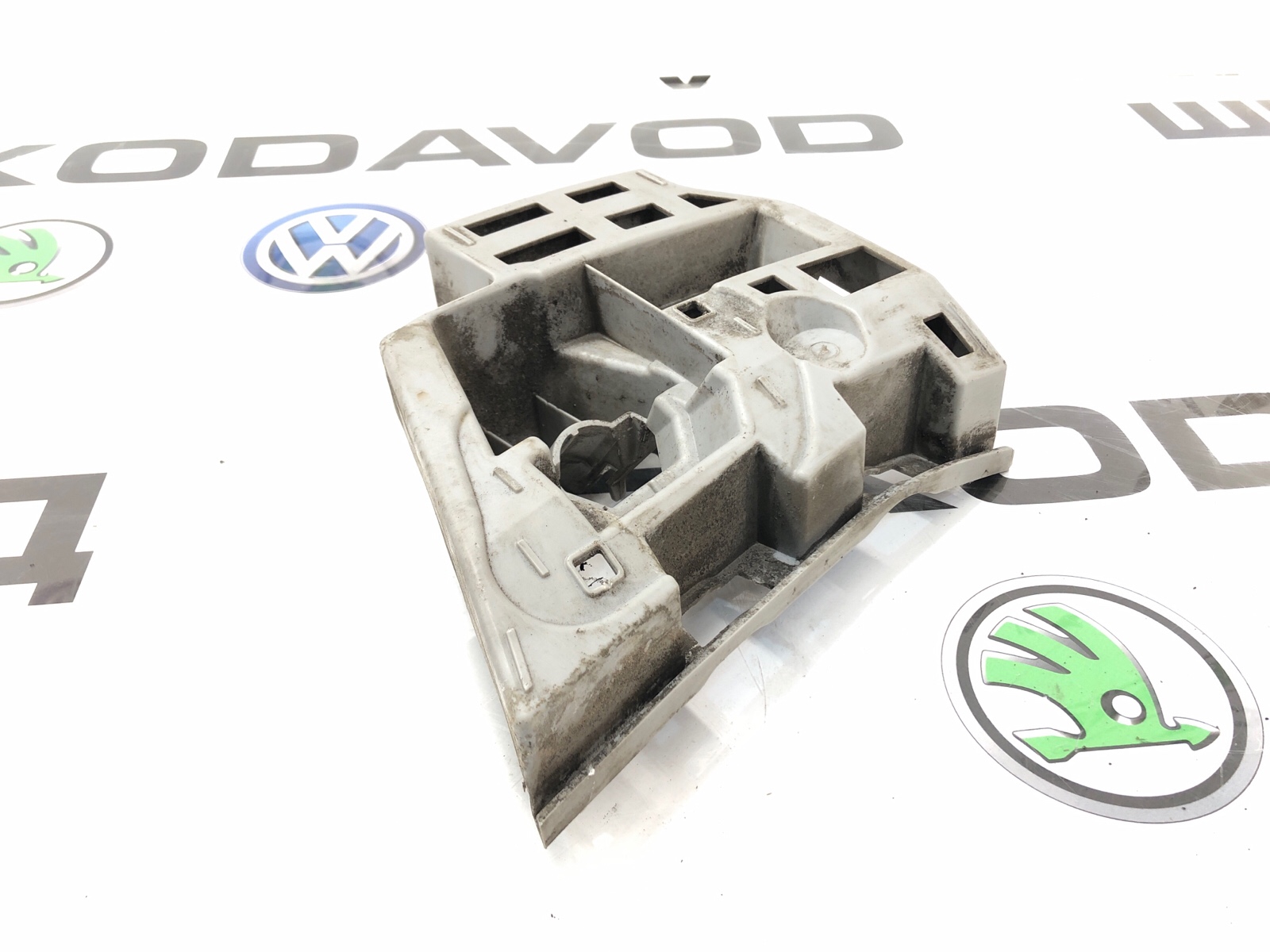 Кронштейн форсунки фароомывателя, 1000 рублей, Москва