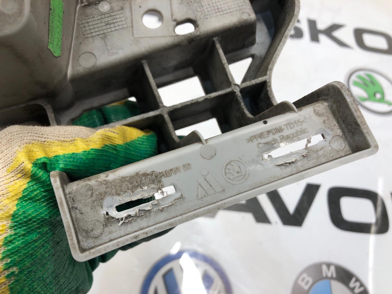 Кронштейн форсунки фароомывателя, 1000 рублей, Москва