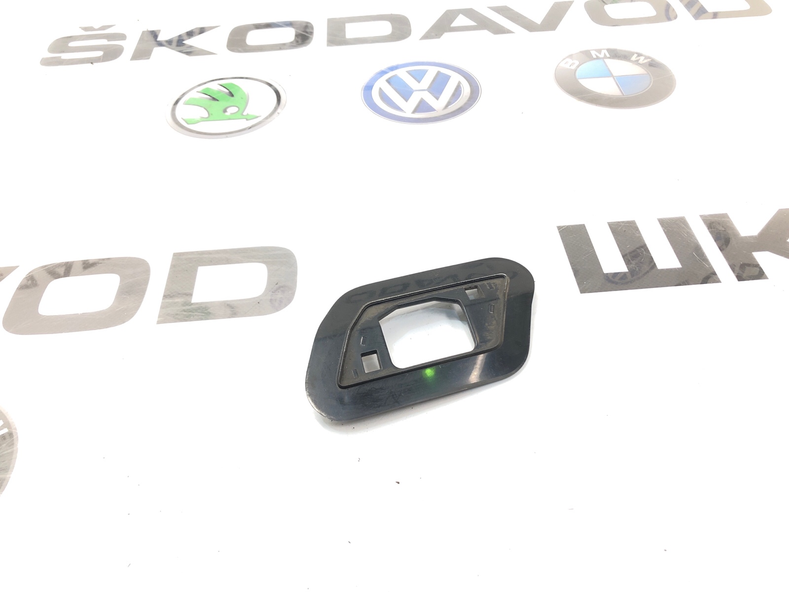 Кронштейн форсунки фароомывателя, 1000 рублей, Москва