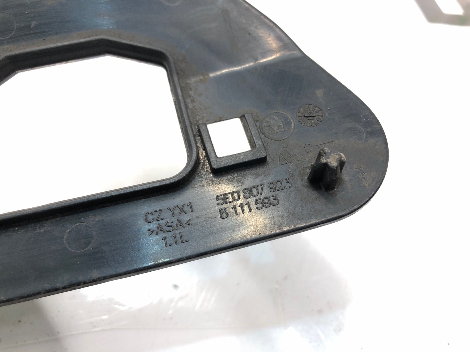 Кронштейн форсунки фароомывателя, 1000 рублей, Москва