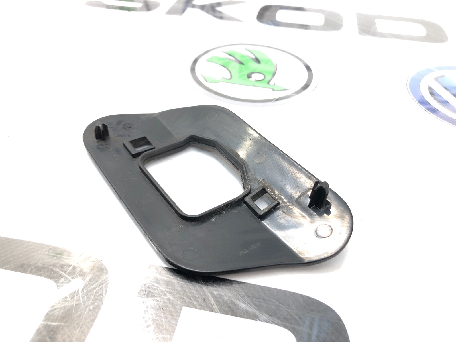 Кронштейн форсунки фароомывателя, 1000 рублей, Москва