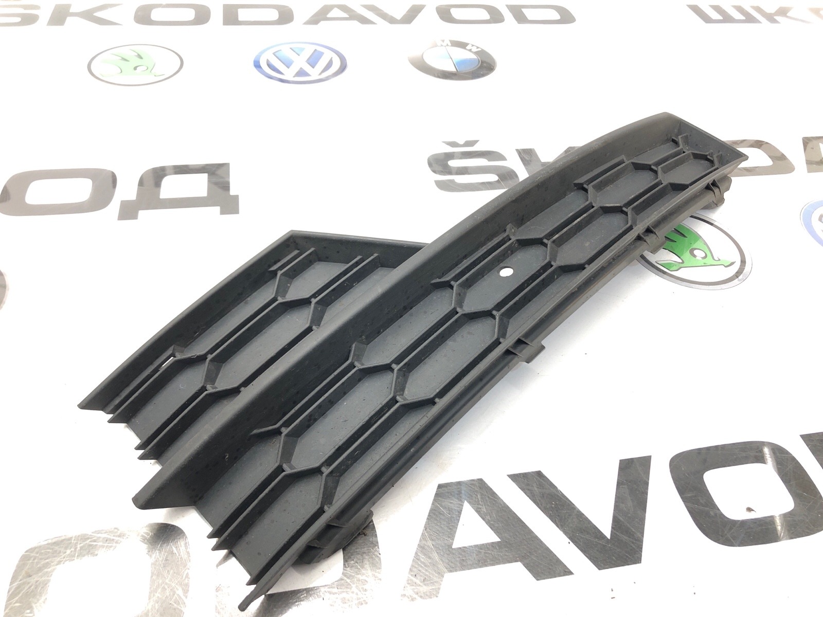 Накладка противотуманной фары ПТФ, 1500 рублей, Москва