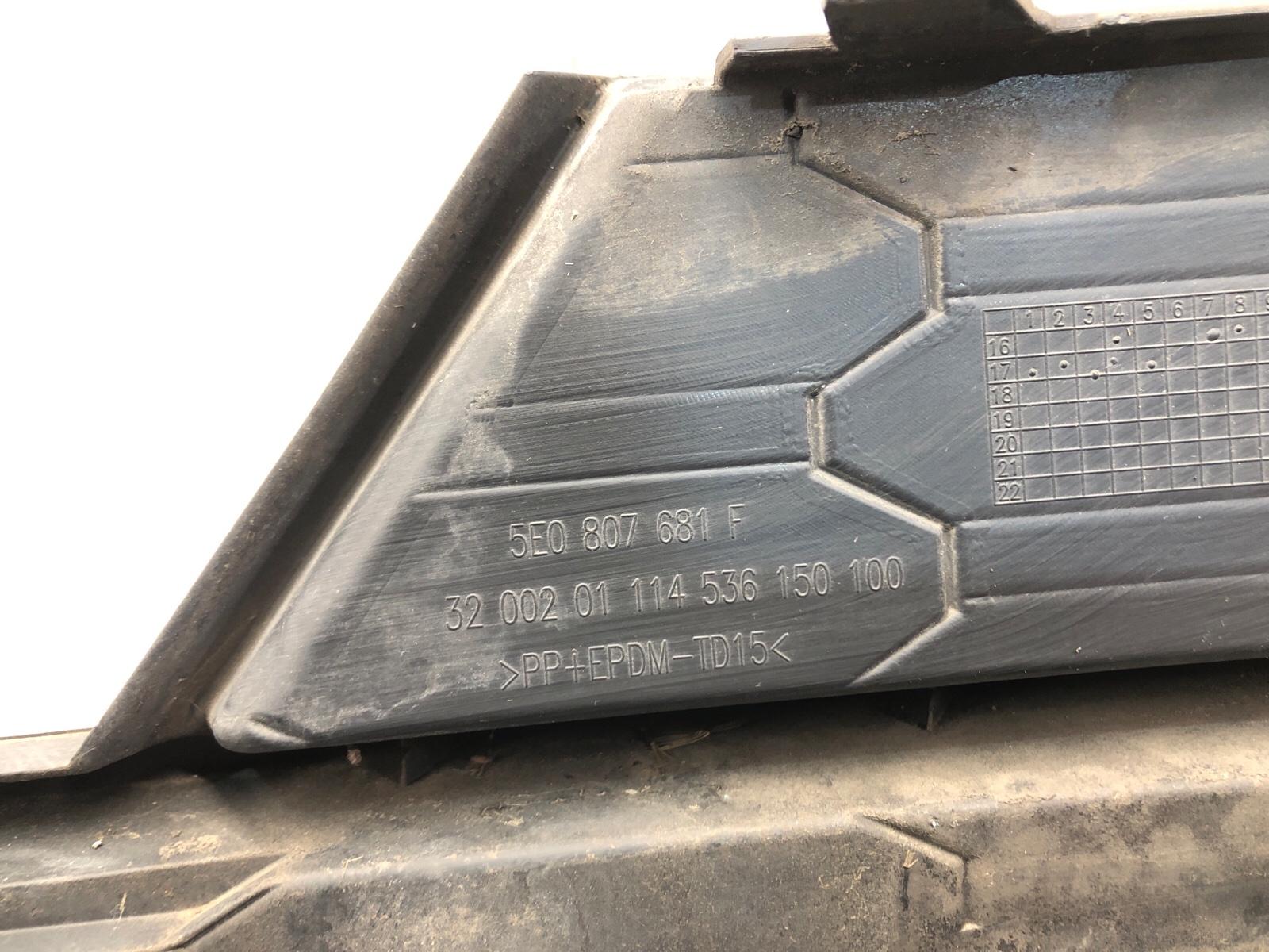 Накладка противотуманной фары ПТФ, 1500 рублей, Москва