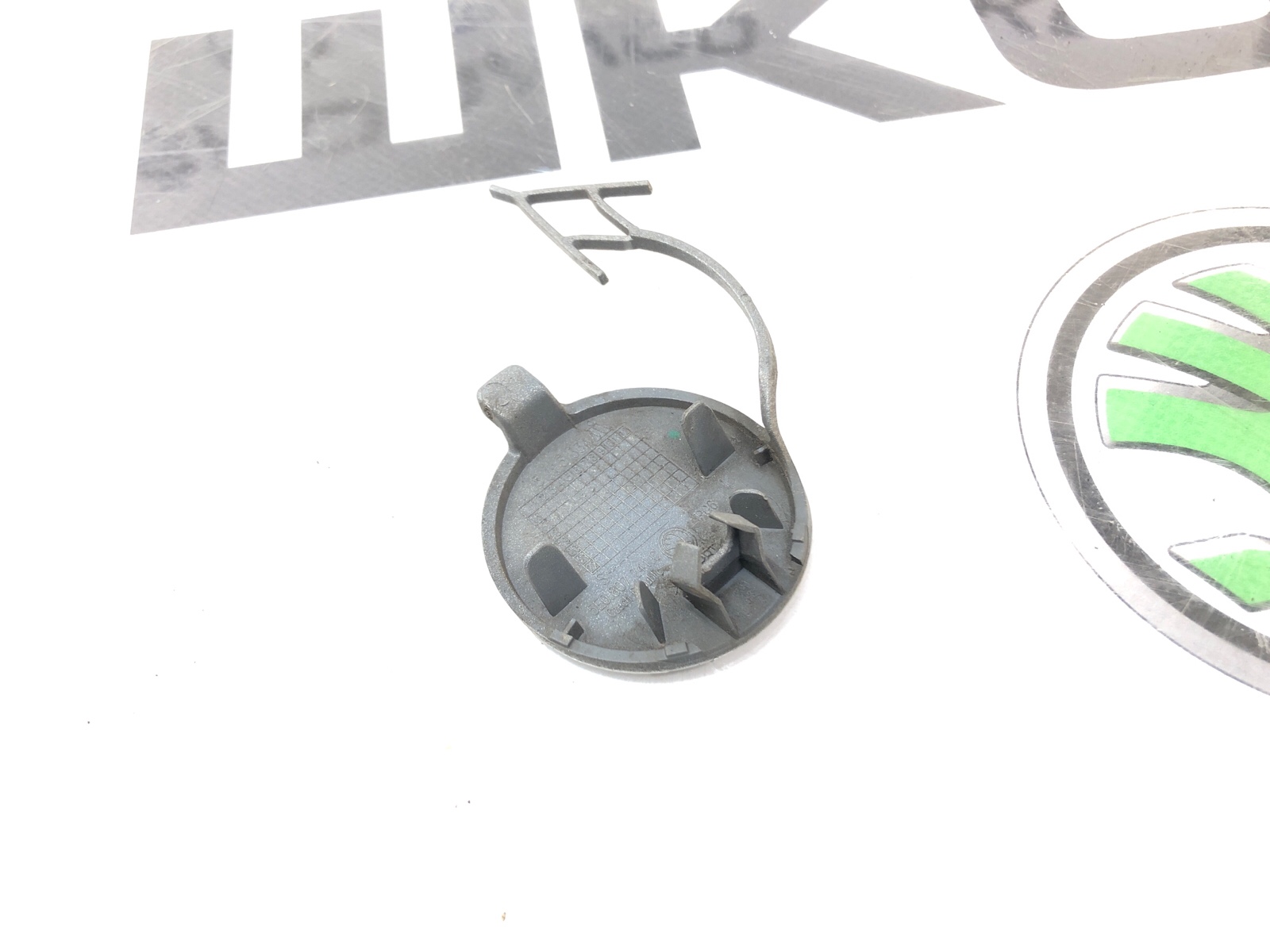 заглушка буксировочного крюка, 1000 рублей, Москва