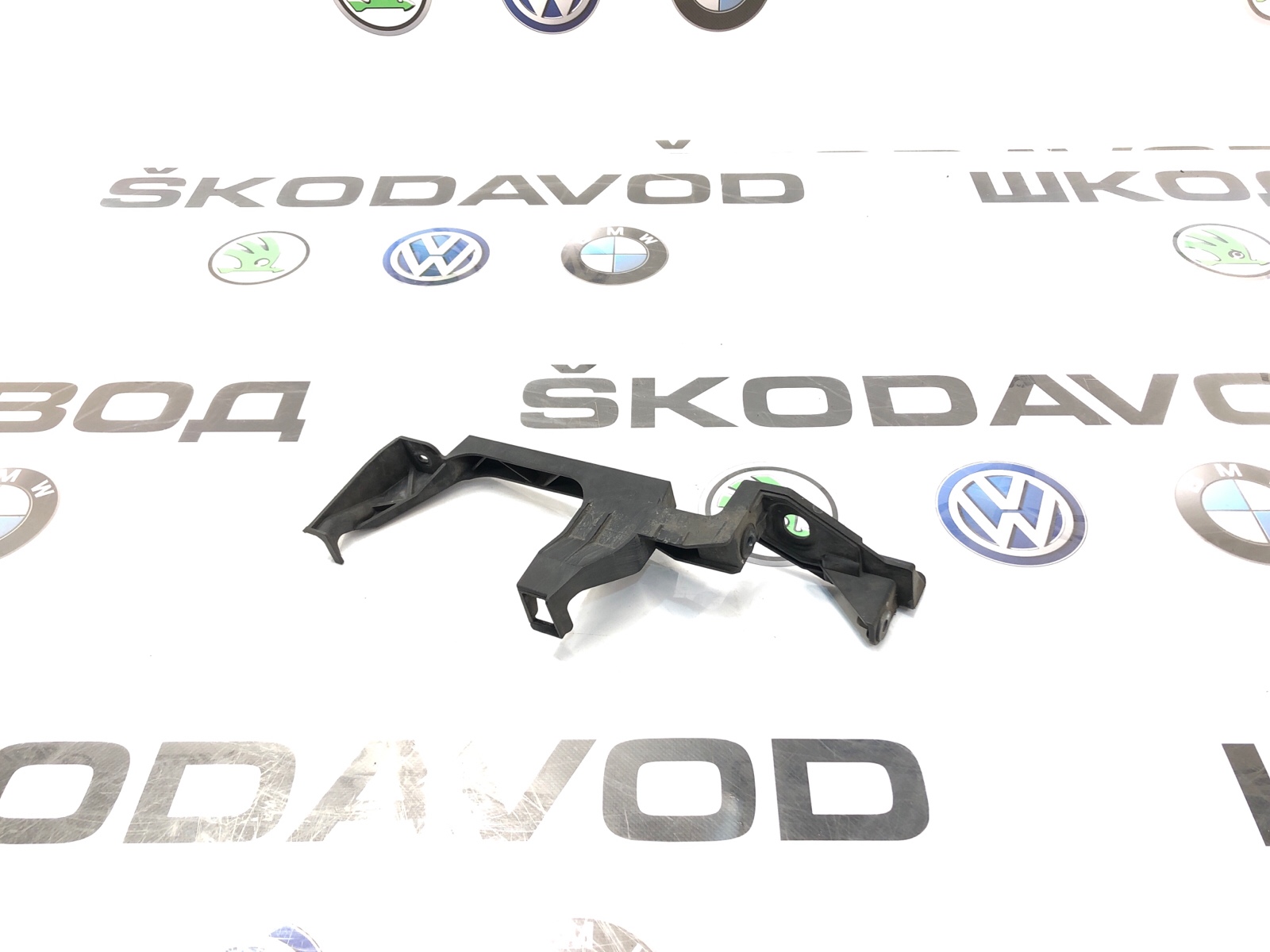 Кронштейн передней панели, 2000 рублей, Москва