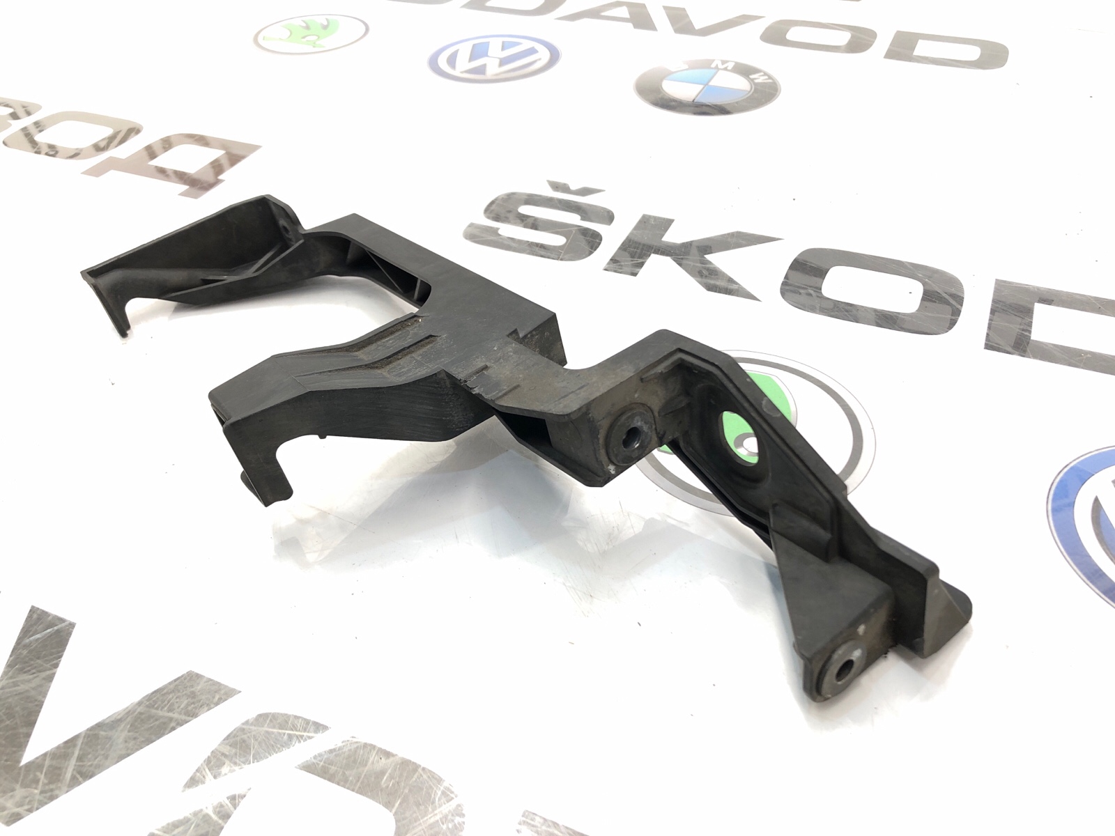 Кронштейн передней панели, 2000 рублей, Москва