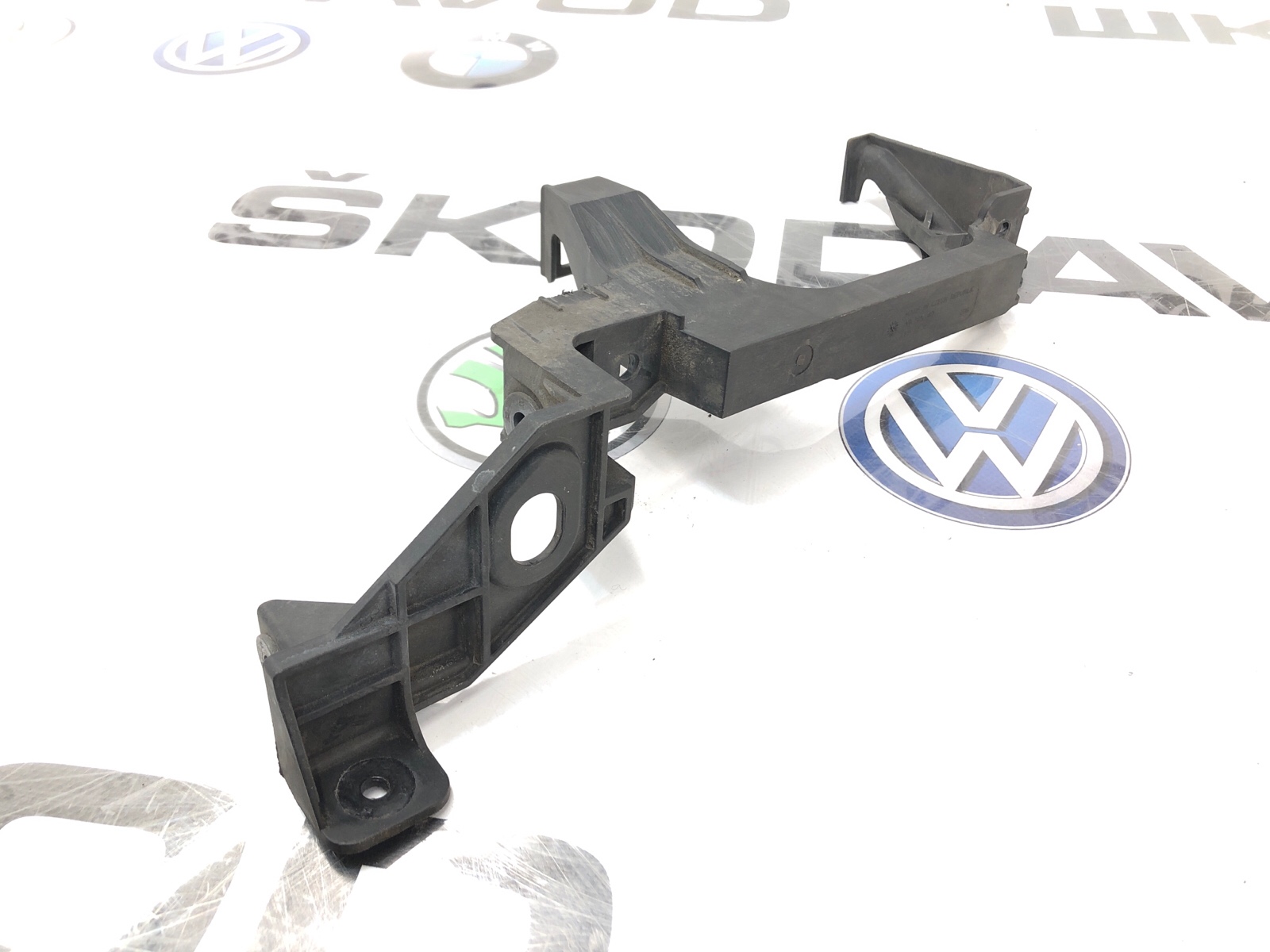 Кронштейн передней панели, 2000 рублей, Москва