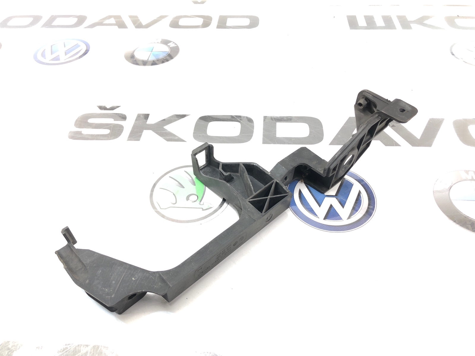 Кронштейн передней панели, 2000 рублей, Москва