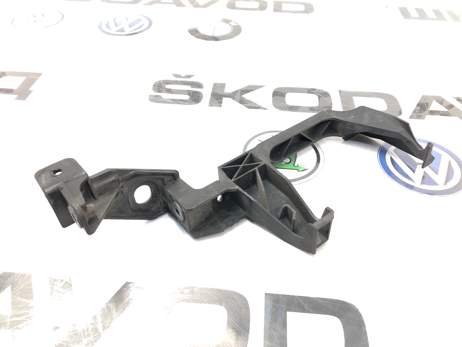 Кронштейн передней панели, 2000 рублей, Москва