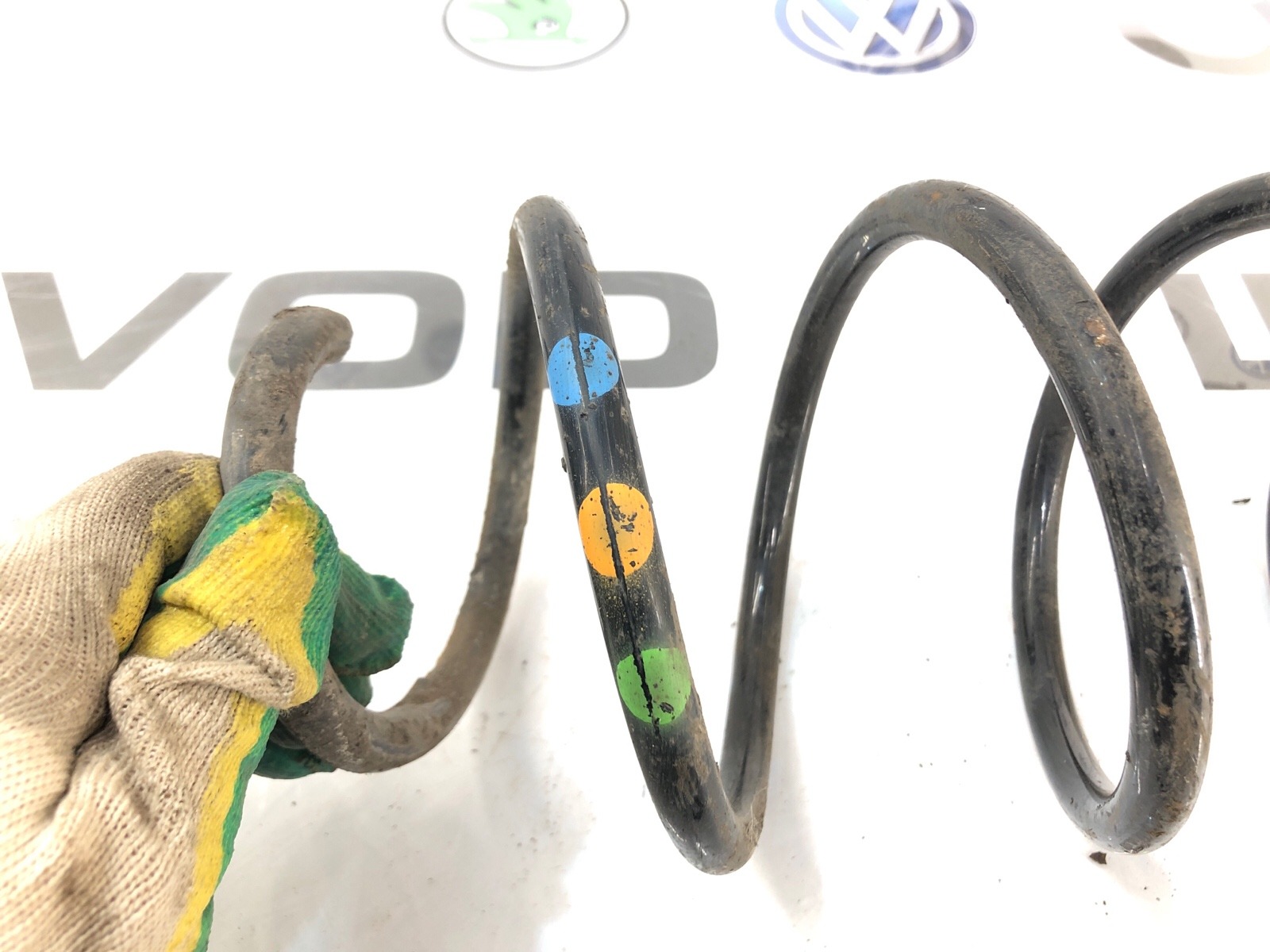 Пружина подвески, 2000 рублей, Москва