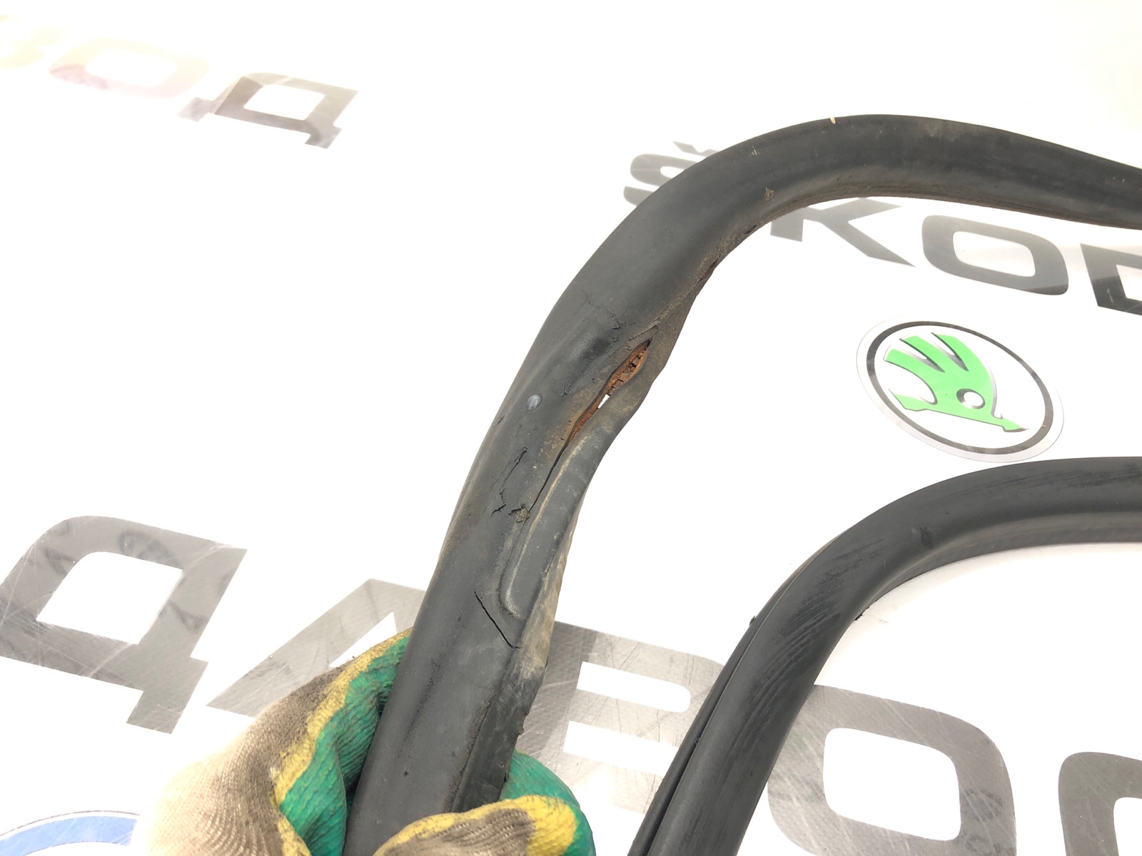 Уплотнитель проема сдвижной двери, 3000 рублей, Москва