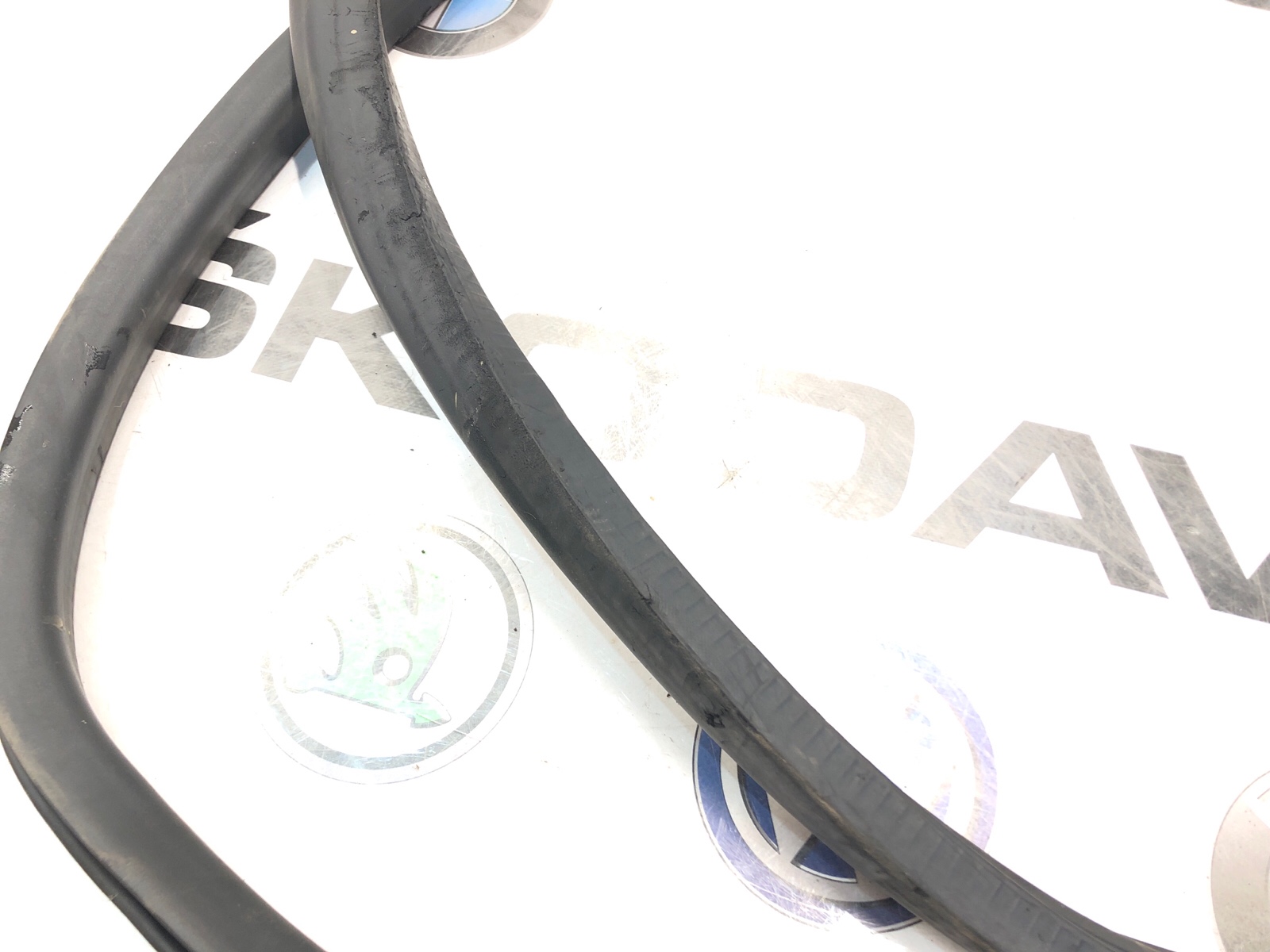 Уплотнитель проема сдвижной двери, 3000 рублей, Москва