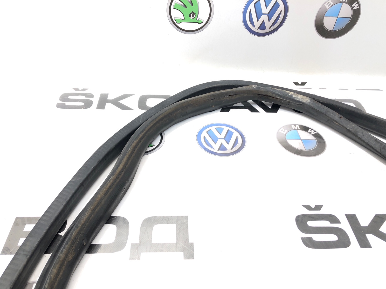 Уплотнитель проема сдвижной двери, 3000 рублей, Москва