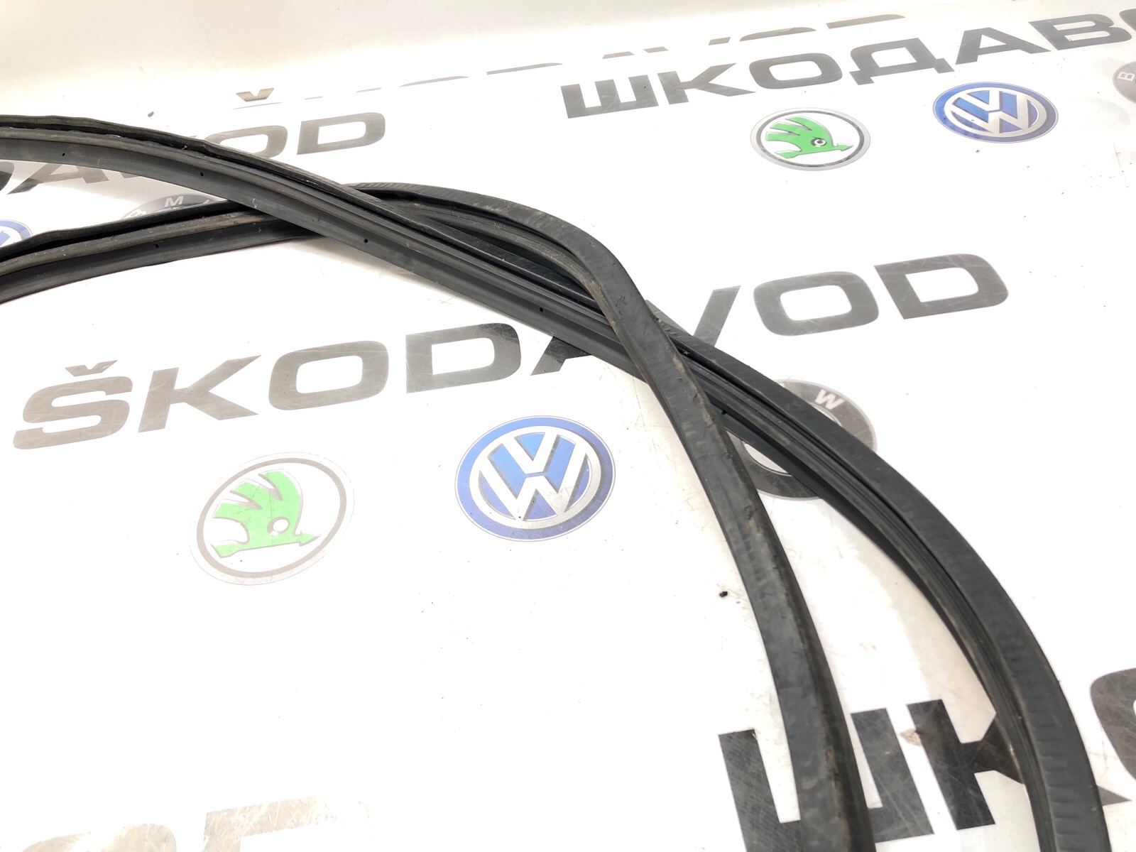 Уплотнитель проема сдвижной двери, 3000 рублей, Москва