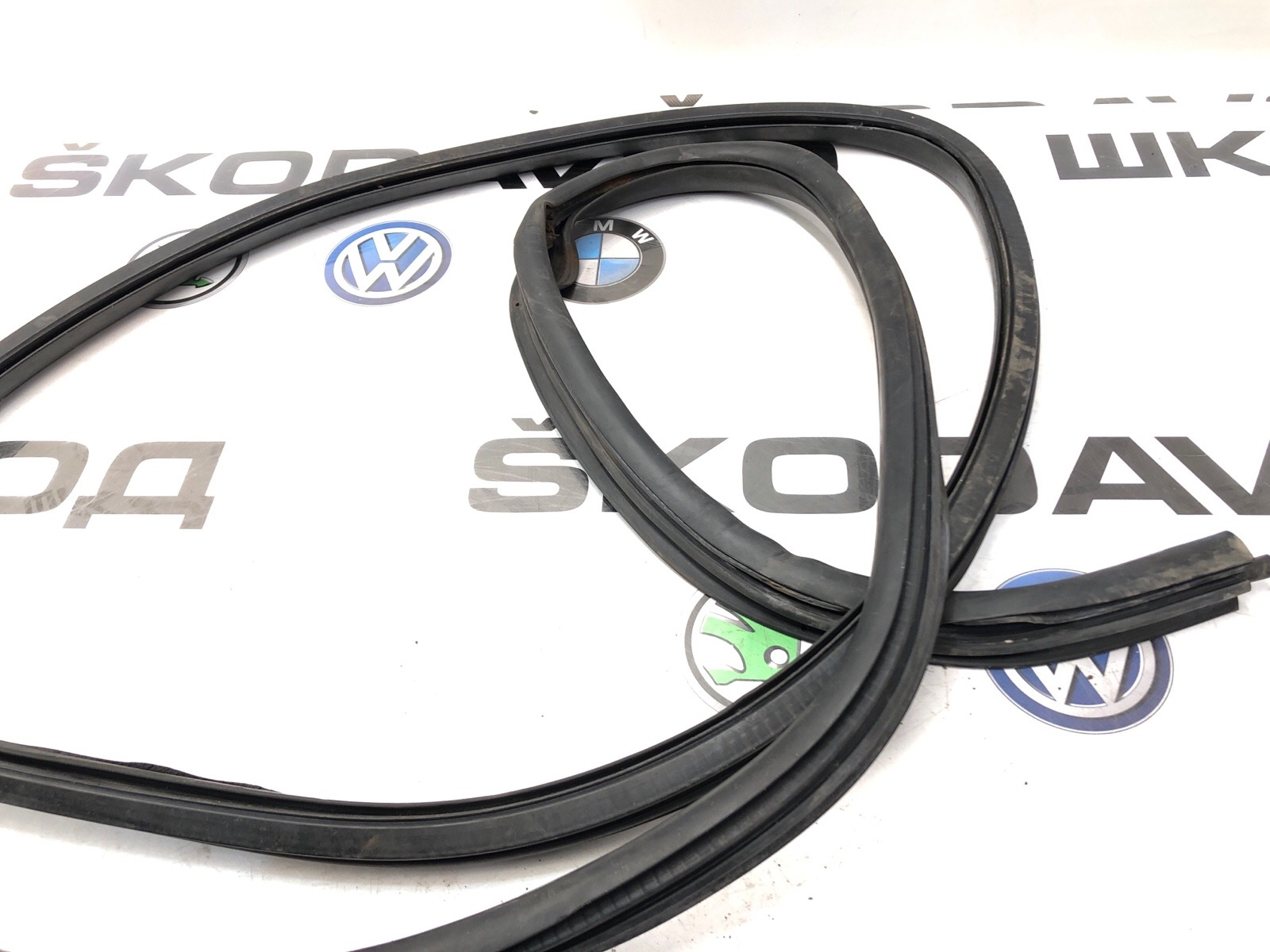 Уплотнитель проема сдвижной двери, 3000 рублей, Москва