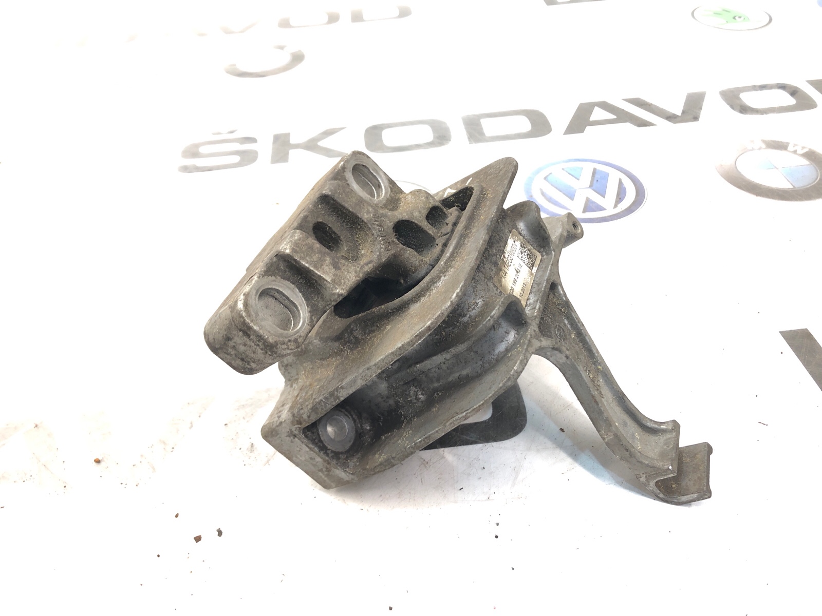 Опора двигателя, 2000 рублей, Москва