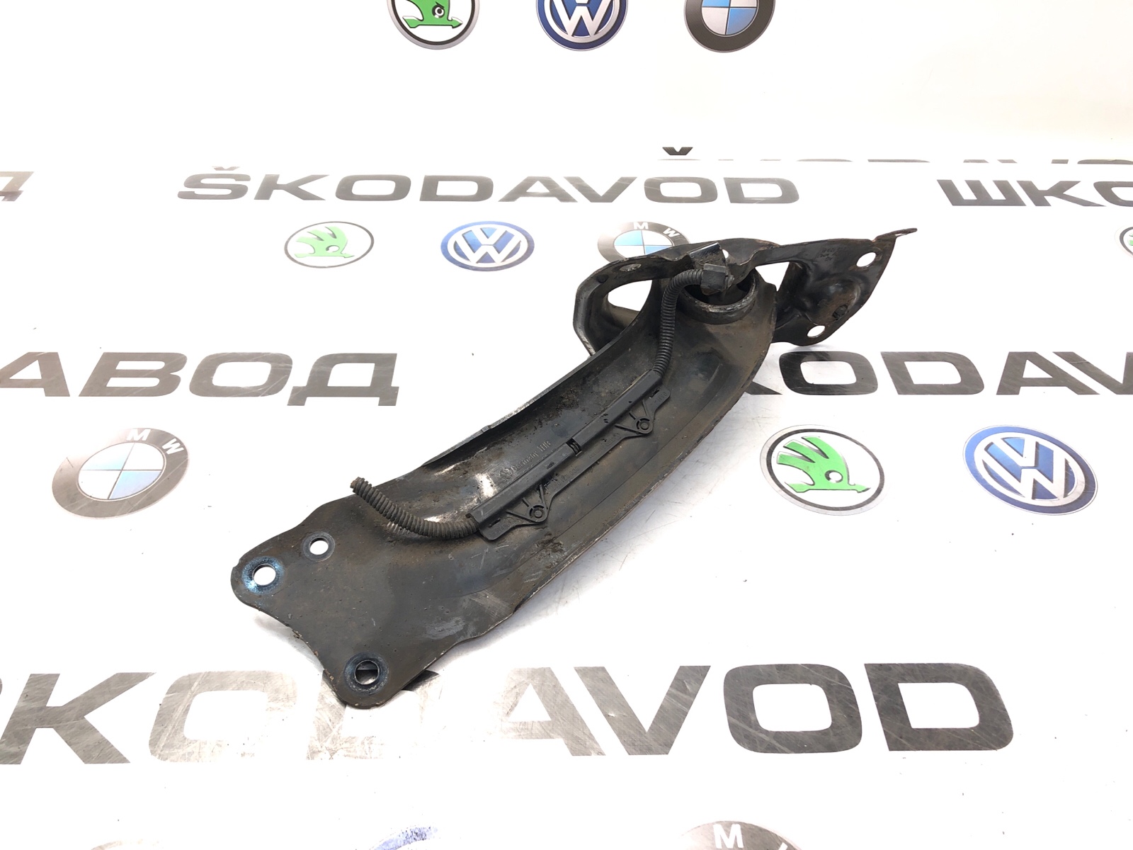 Рычаг продольный, 1000 рублей, Москва