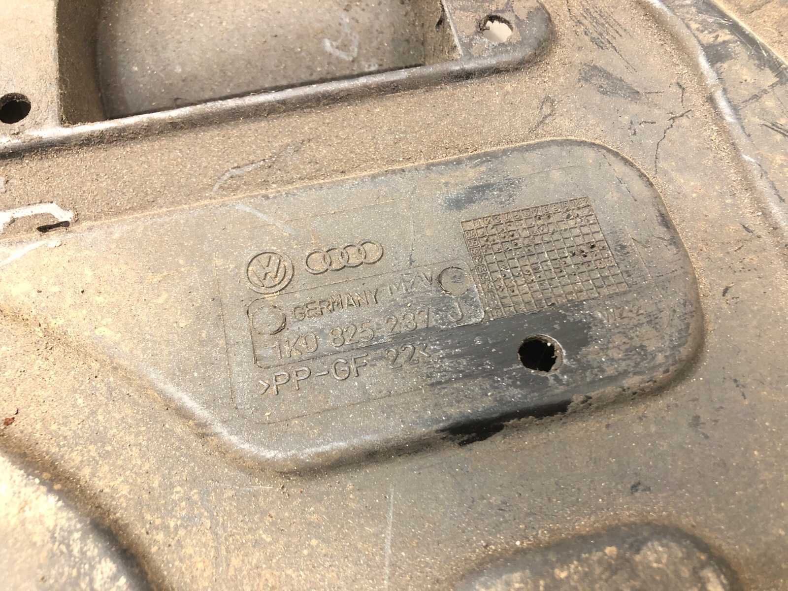 Пыльник двигателя, 1500 рублей, Москва