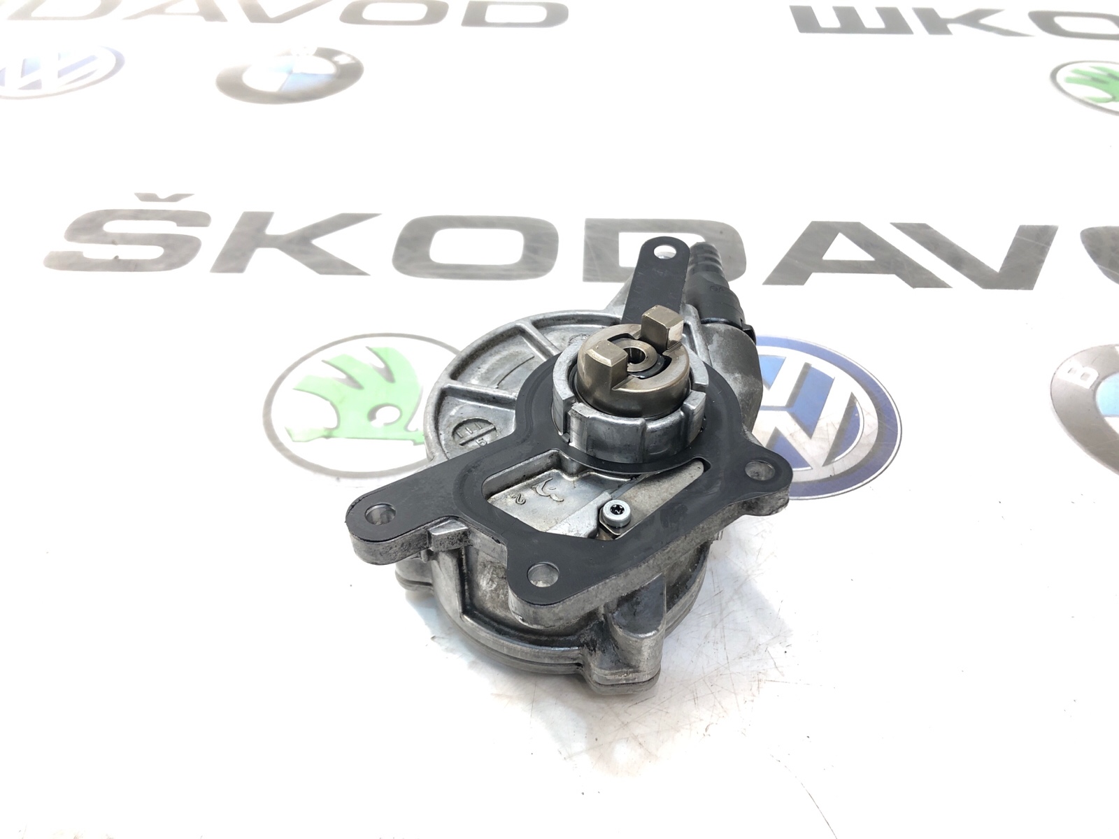 Насос вакуумный, 2000 рублей, Москва