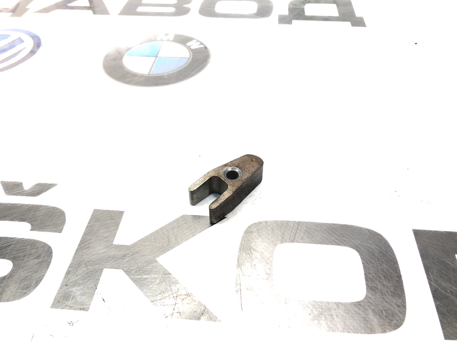 Кронштейн топливной форсунки, 500 рублей, Москва