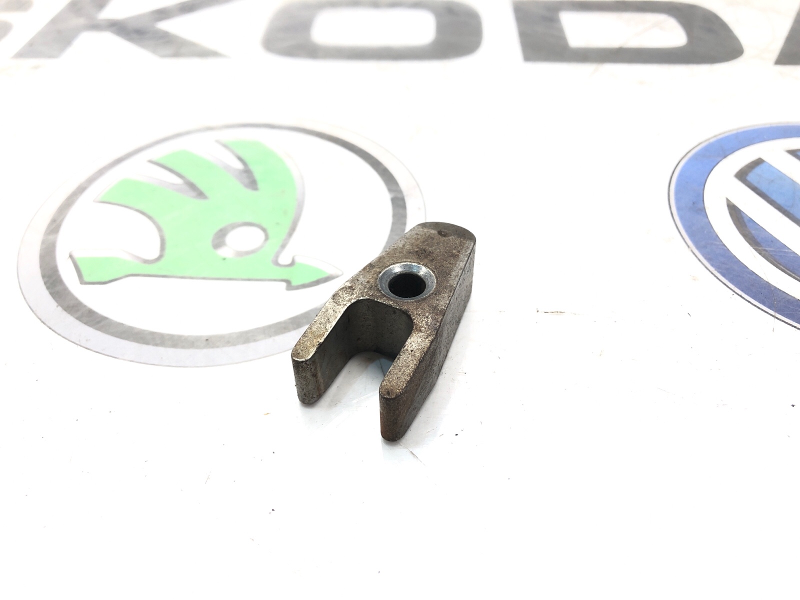 Кронштейн топливной форсунки, 500 рублей, Москва