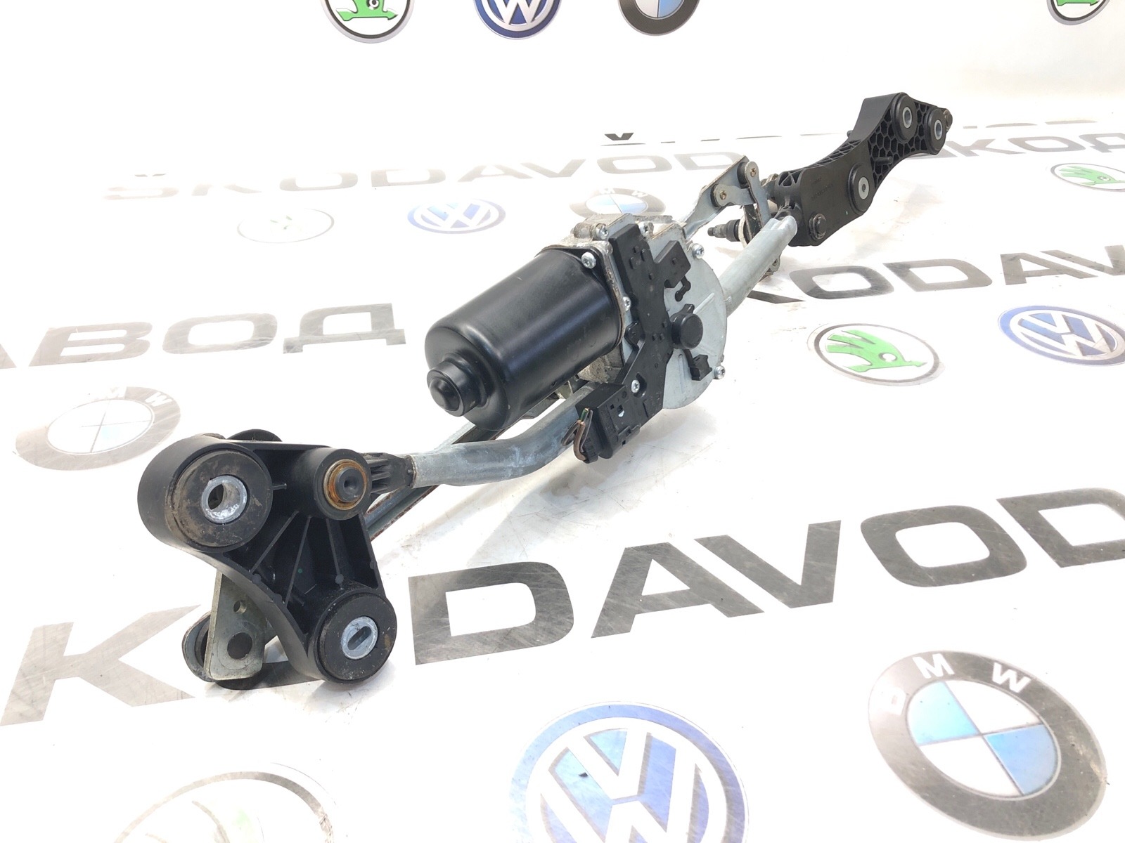 Трапеция дворников, 10000 рублей, Москва