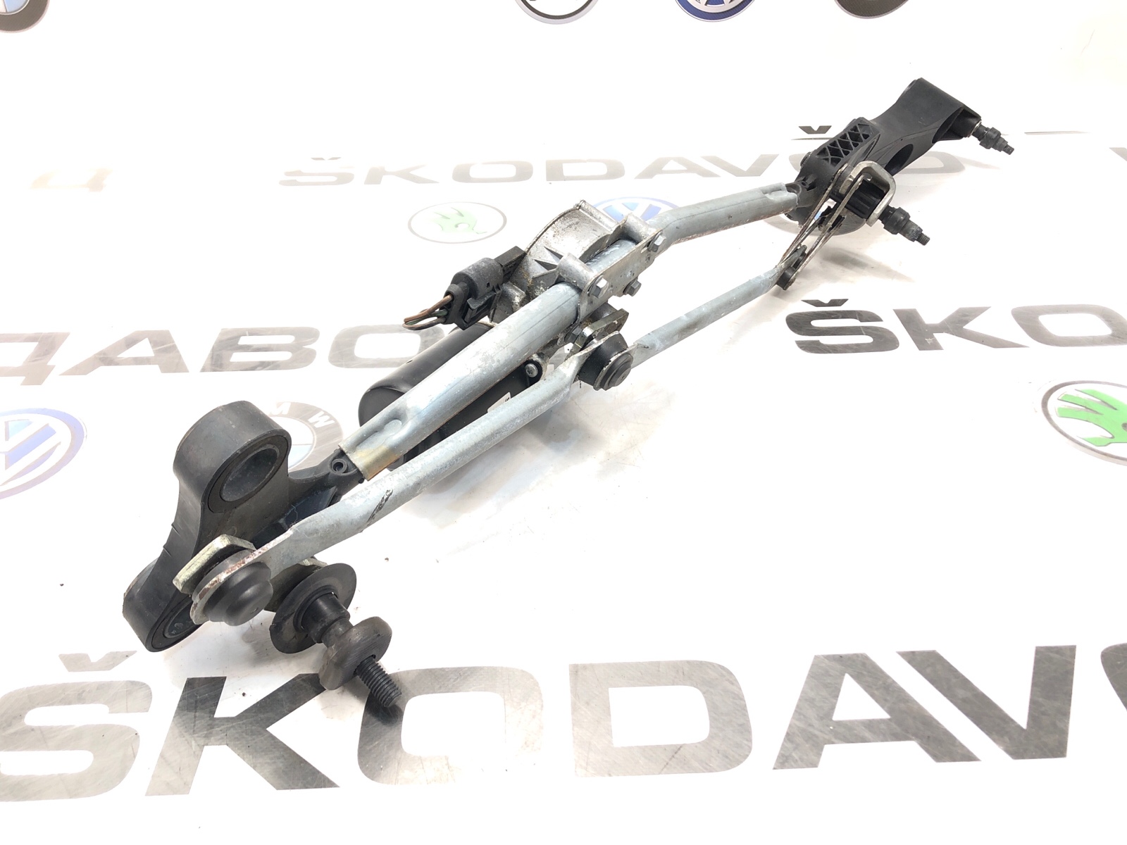 Трапеция дворников, 10000 рублей, Москва