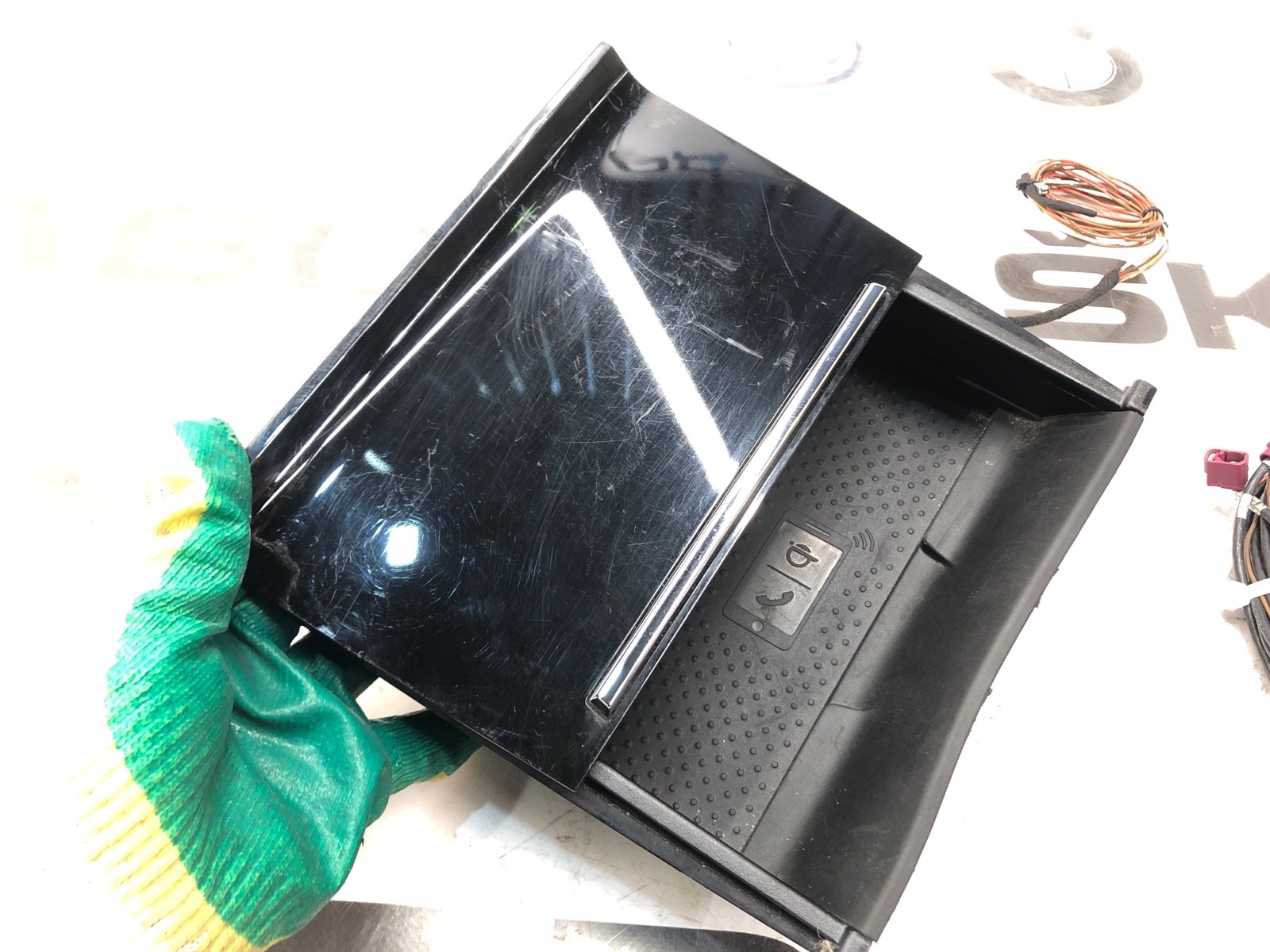 Беспроводная зарядка, 20000 рублей, Москва